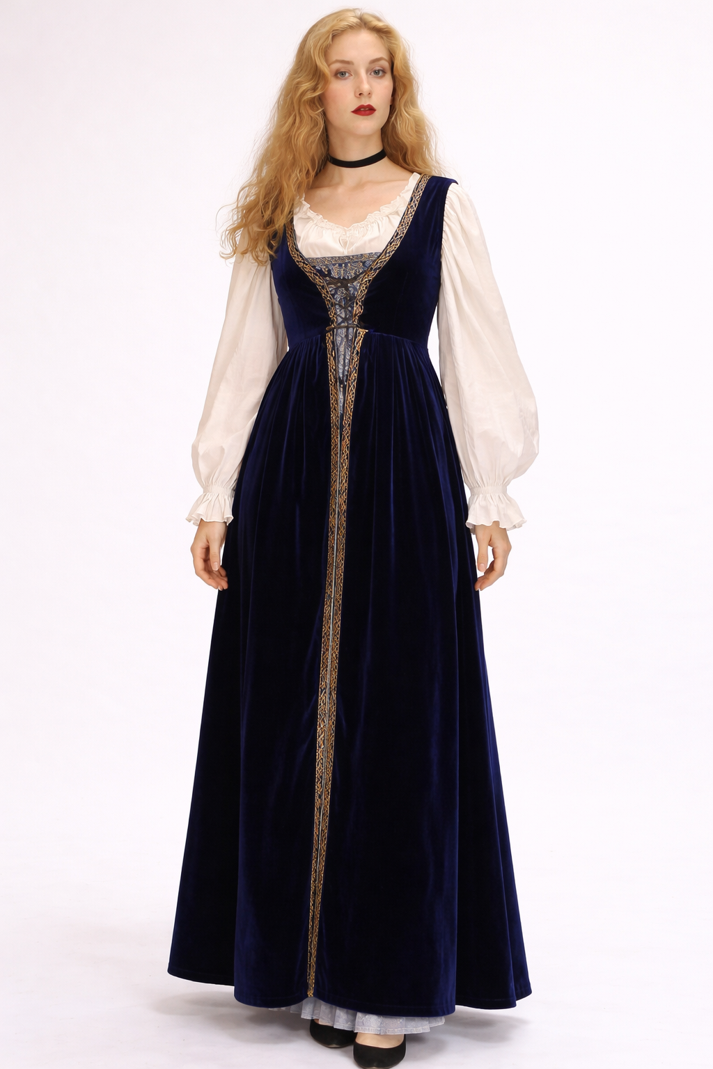 blue velvet medieval dress Dark Costume Rental 14 Days / Medium / Dark Royal Blue SIZE UP FOR THIS STYLE:Small 7/8 week3724_20240908 or our favorite way Make a dramatic entrance