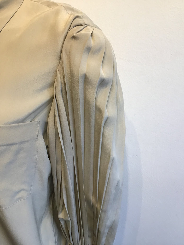Late 1980s Valentino Taupe Silk Blouse with Pleated Sleeves Size 8