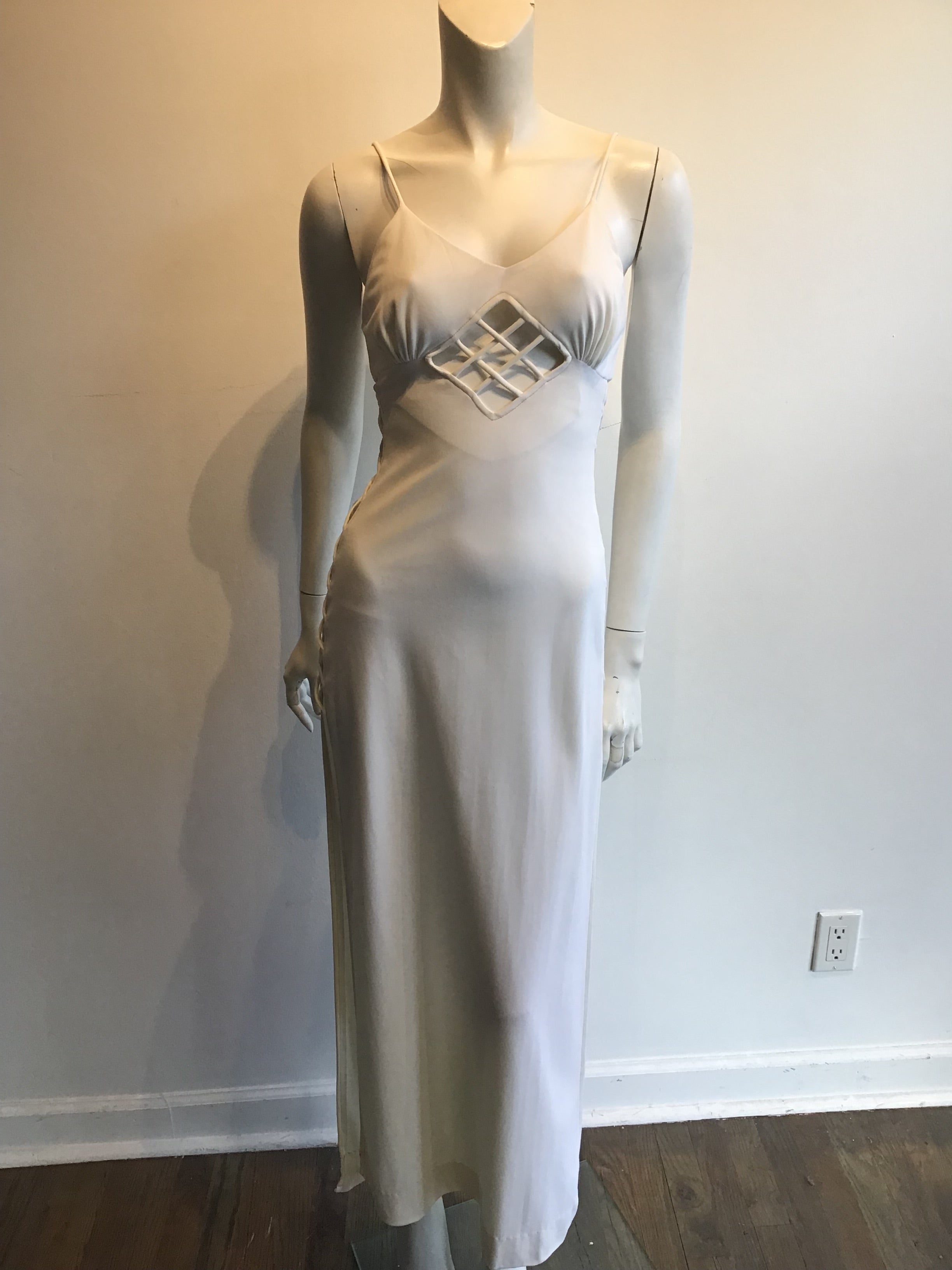 1960s cut out dress v=in cream rayon mint condition never worn