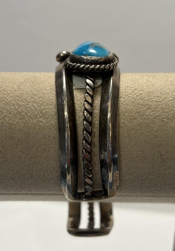 Vintage 70's Navajo Four Stone Blue Turquoise Cuff
