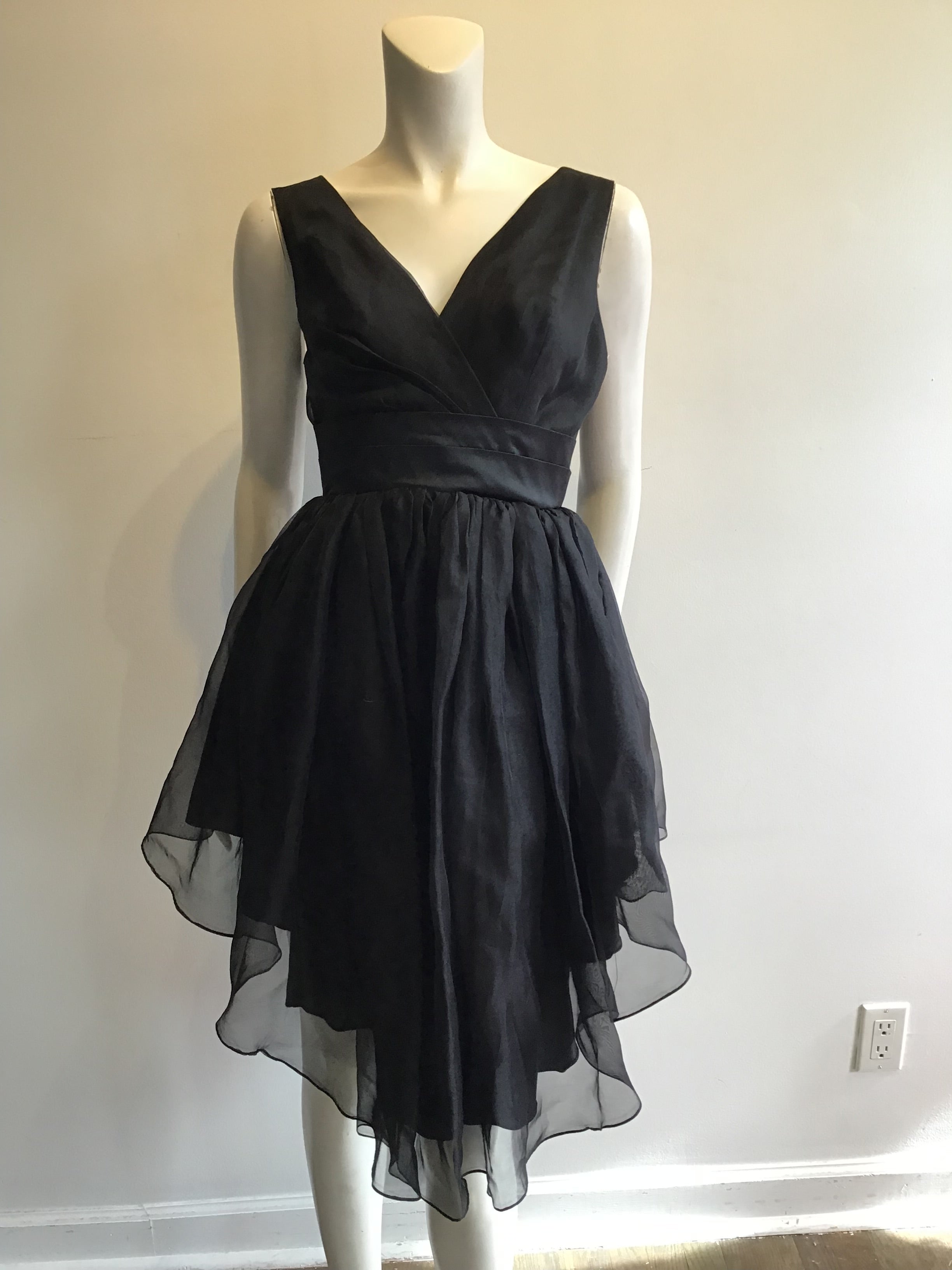 1980’s Black Chiffon Silk Blend Cocktail Dress Size 6