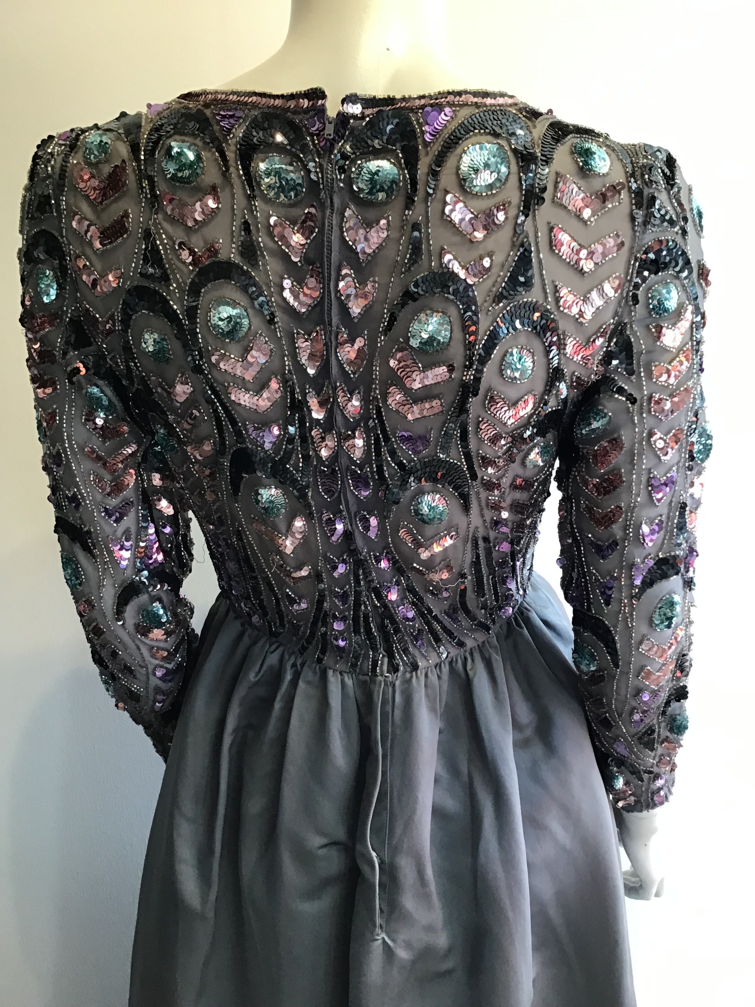 1970’s Silk Sequins Gray Victoria Royal LTD Evening Dress Size 4