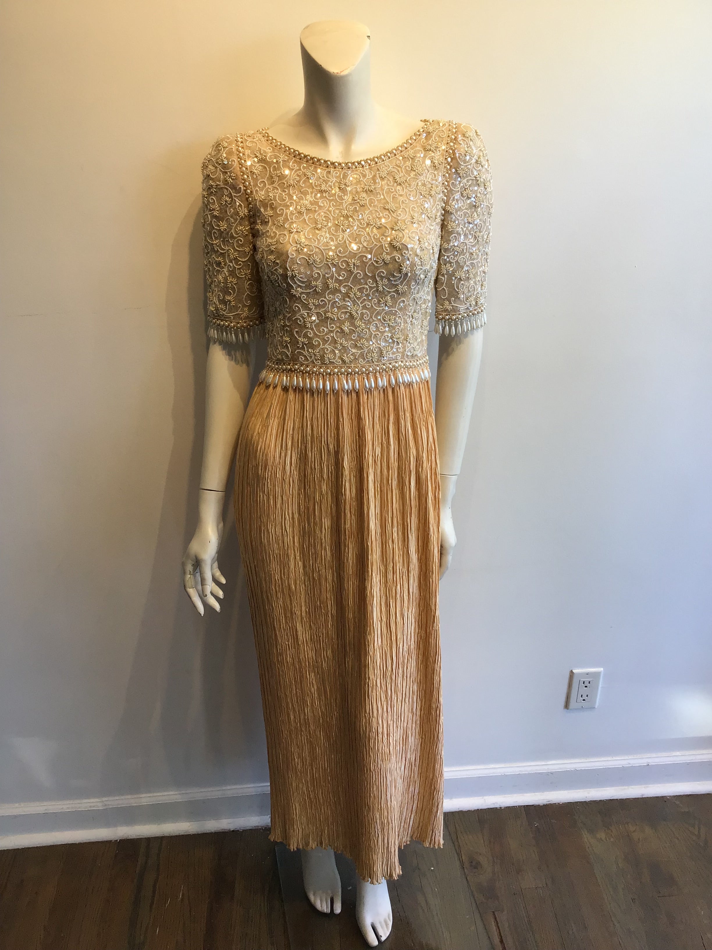 1980’s Mary McFaddenlike  Mario Synthetic Pleated Evening Dress Size 4