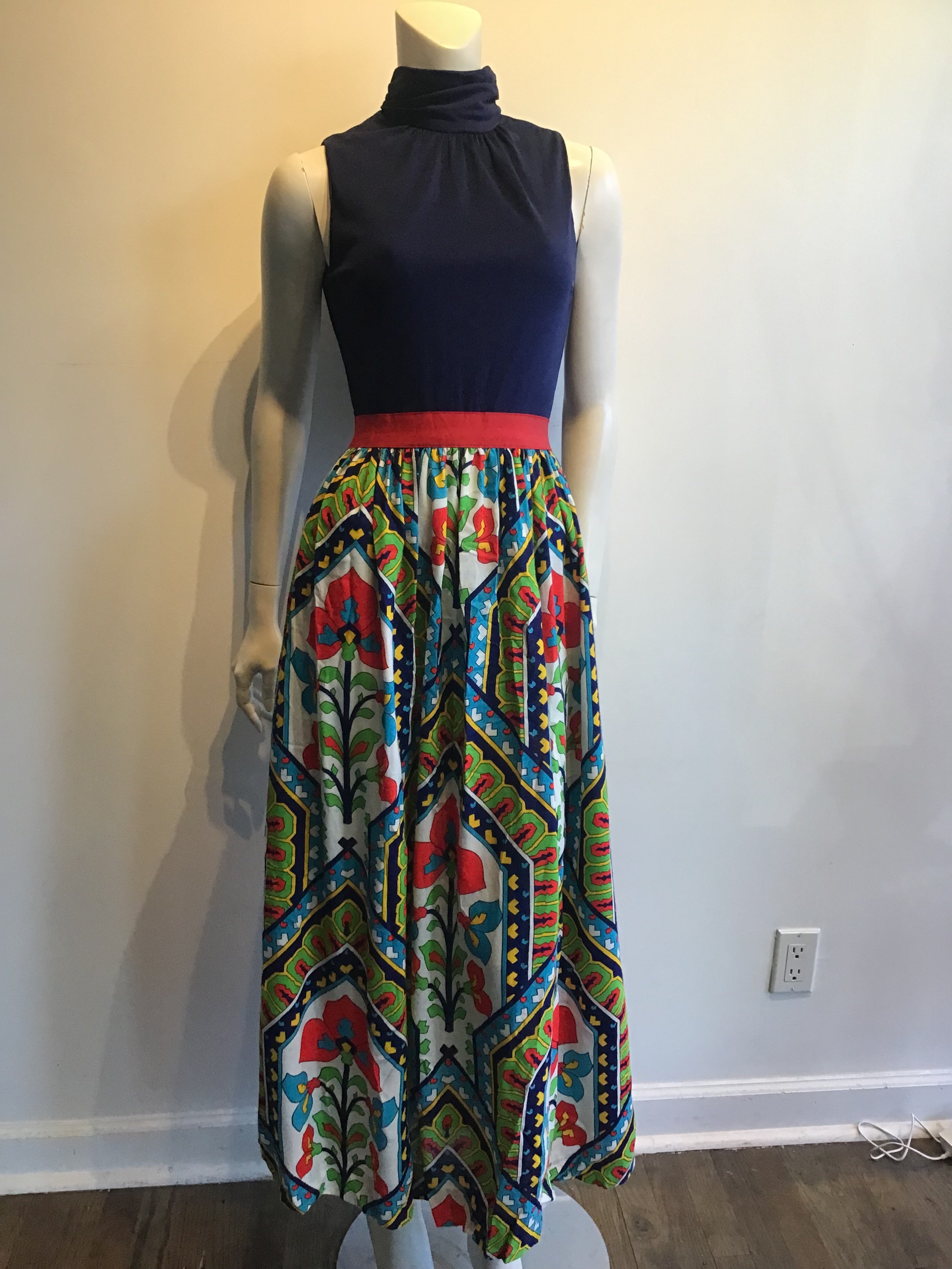 1970’s Craely Navy Blue Top Printed Skirt Polyester Dress Size 4/5