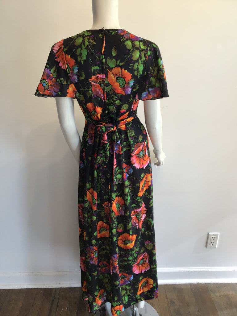 1970s Black with Poppies Print Polyester dress  Size 8