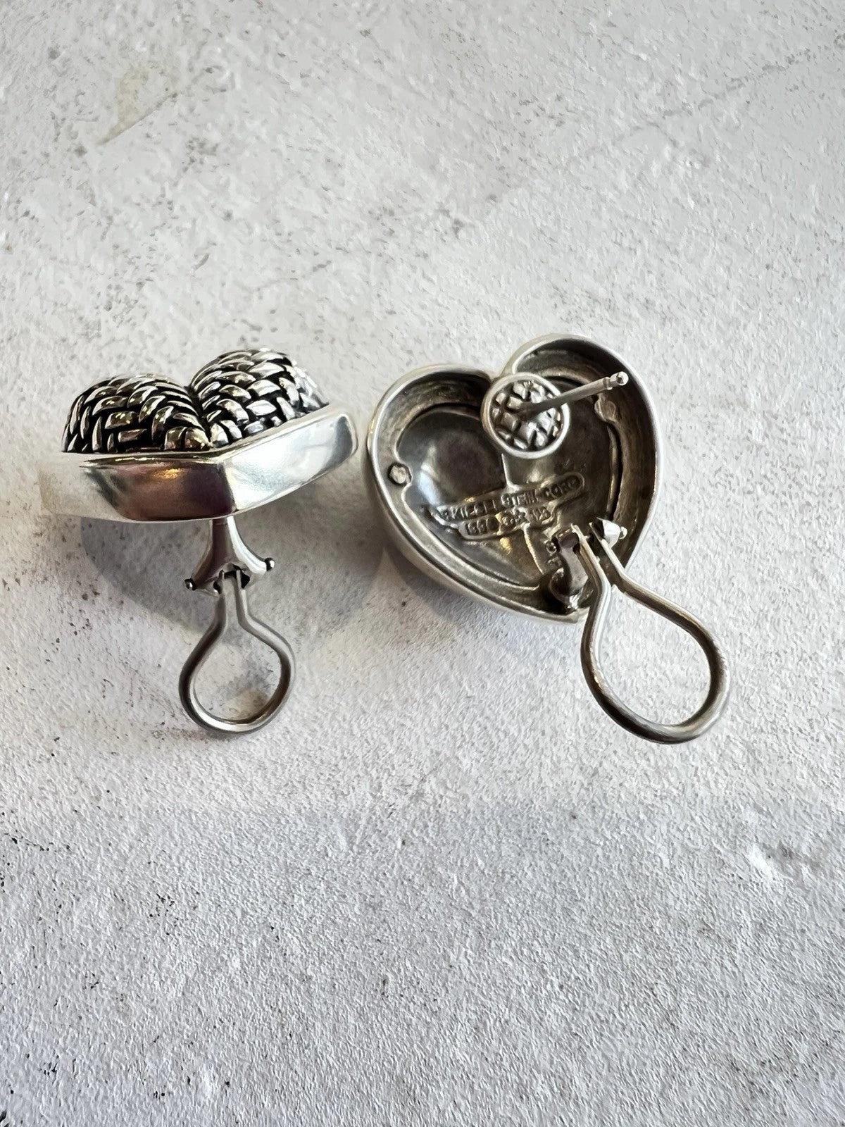 1996 BARRY KIESELSTEIN CORD STERLING SILVER OMEGA CLIP BRAIDED HEART EARRING