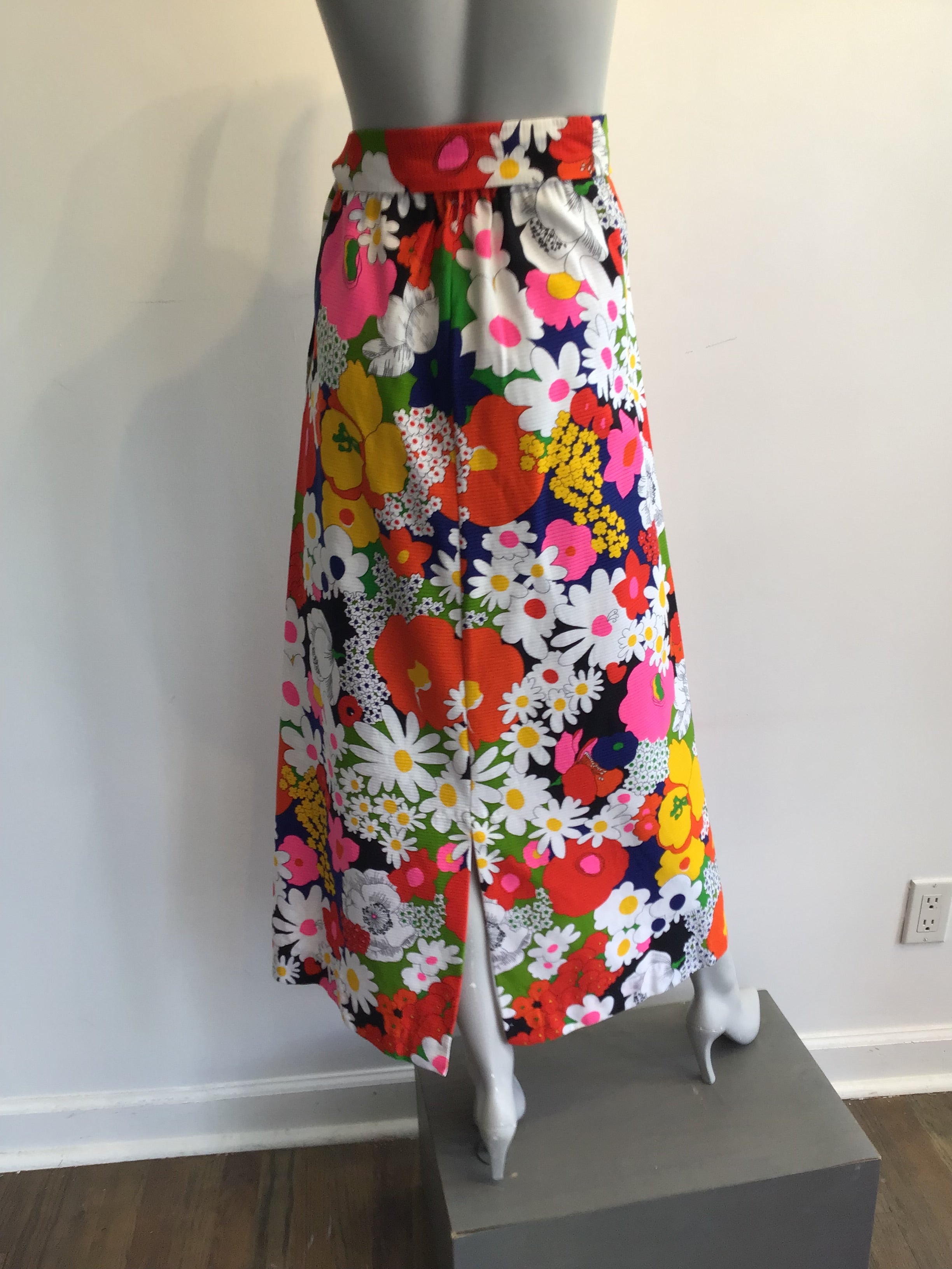 1970s Multicolor Floral Cotton Maxi Skirt Size 12