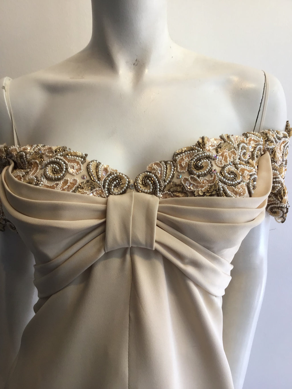 1980’s Silk Bette Bass Cream Cocktail Dress Size 6