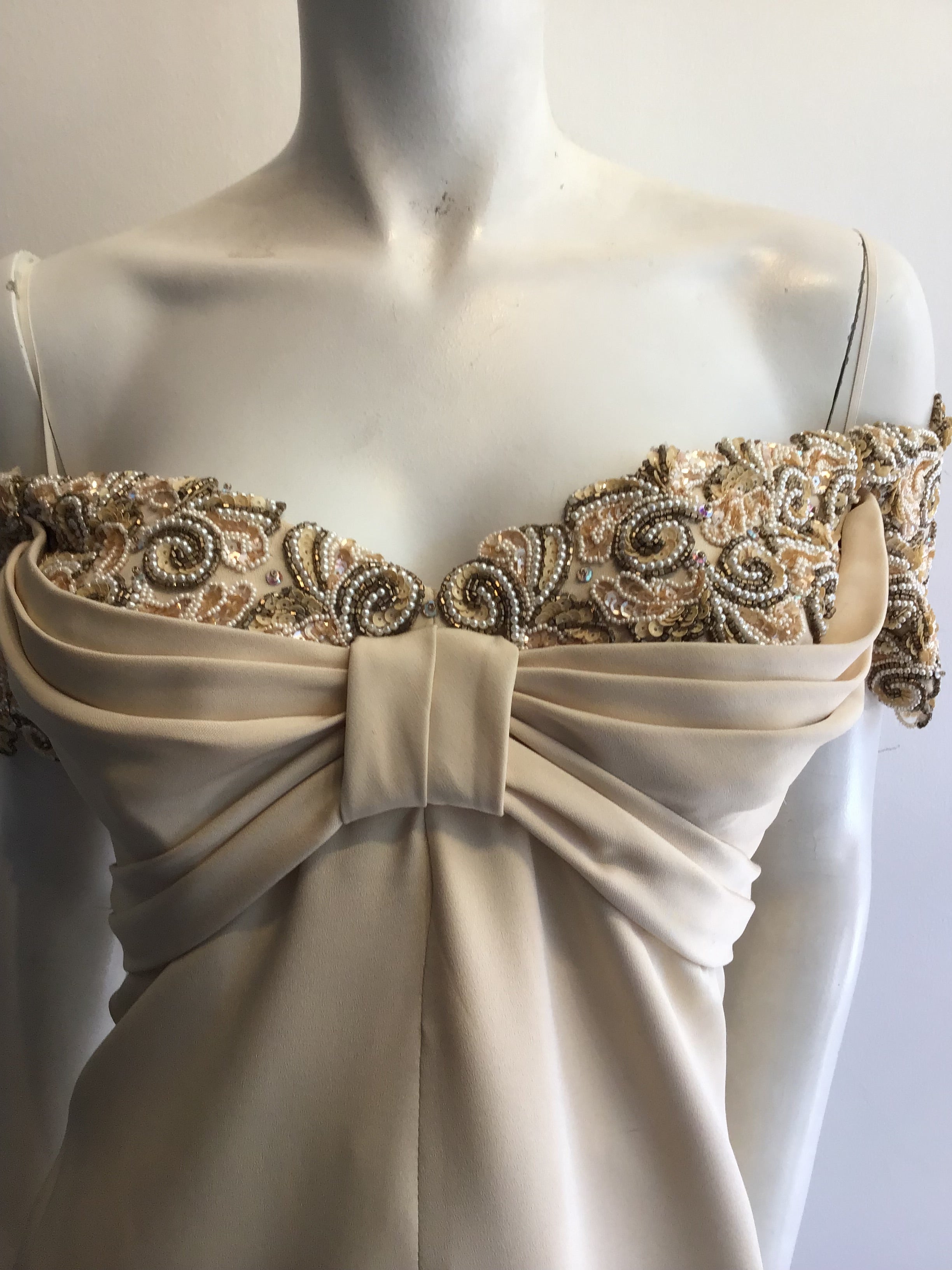 1980’s Silk Bette Bass Cream Cocktail Dress Size 6