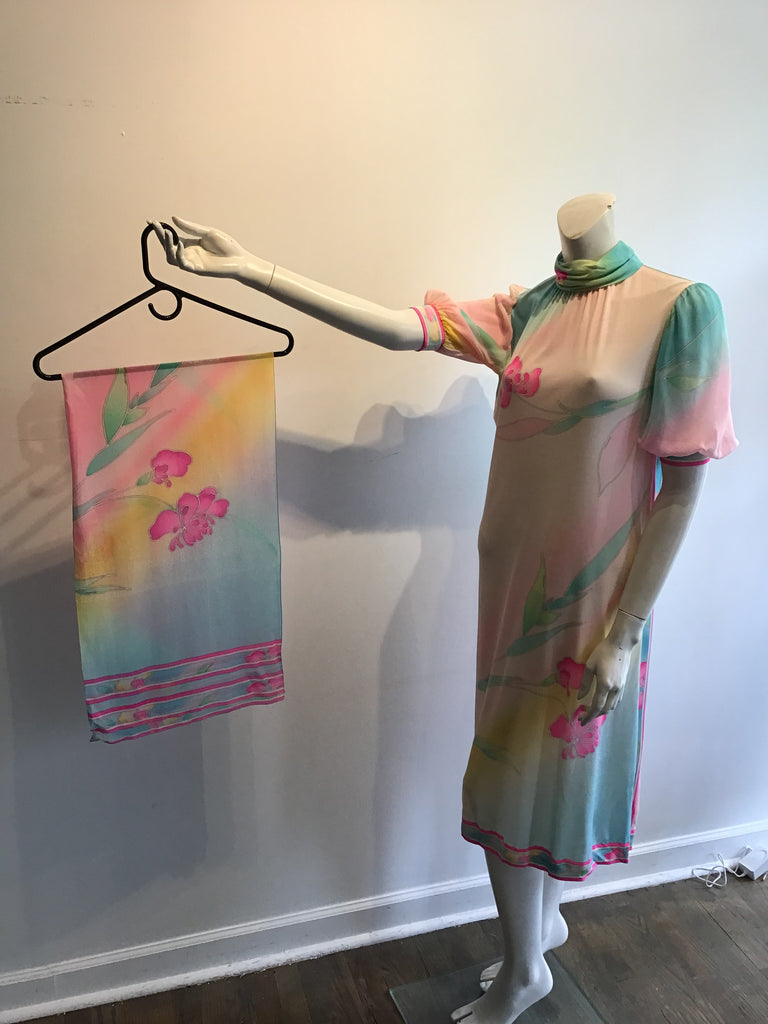 1970’s Silk Jersey Floral Printed Leonard of Paris. Dress with Scarf Size 8