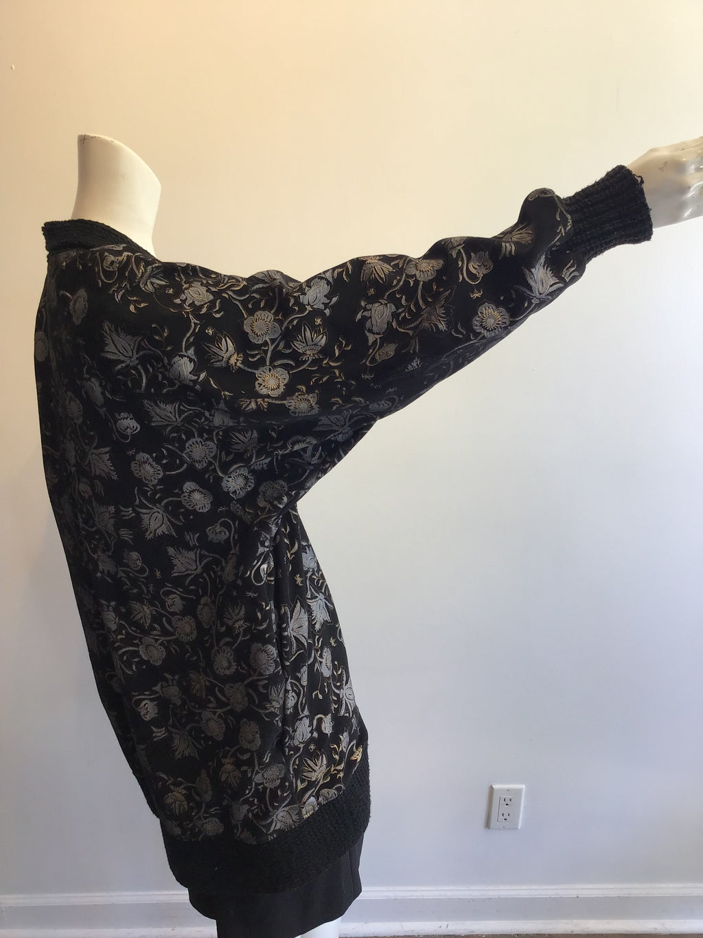 1980’s Opulent Hand Stenciled Black Cocoon Coat Size 10
