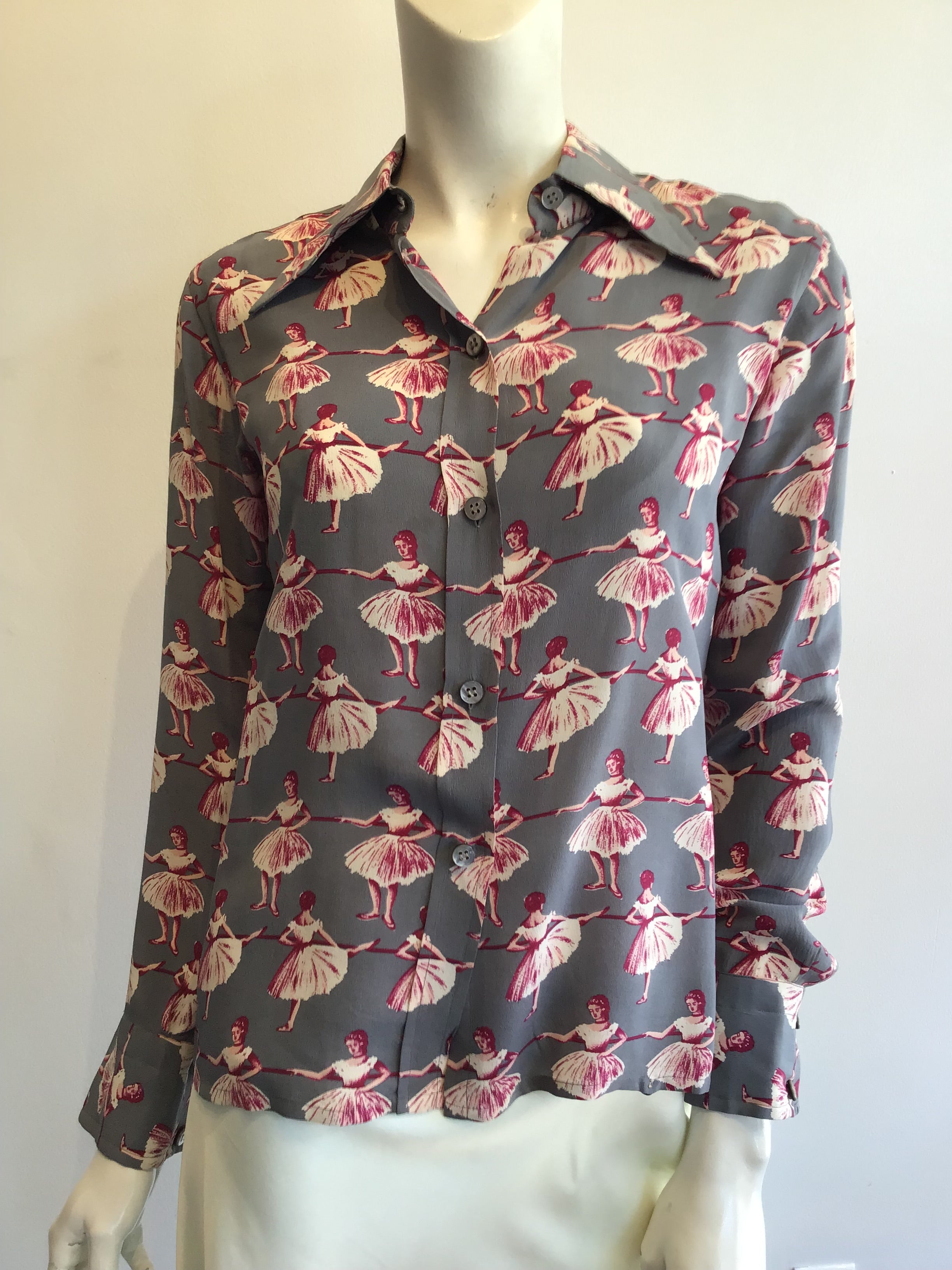 1970’s Valentino Gray Silk Blouse with Ballerinas Size 6