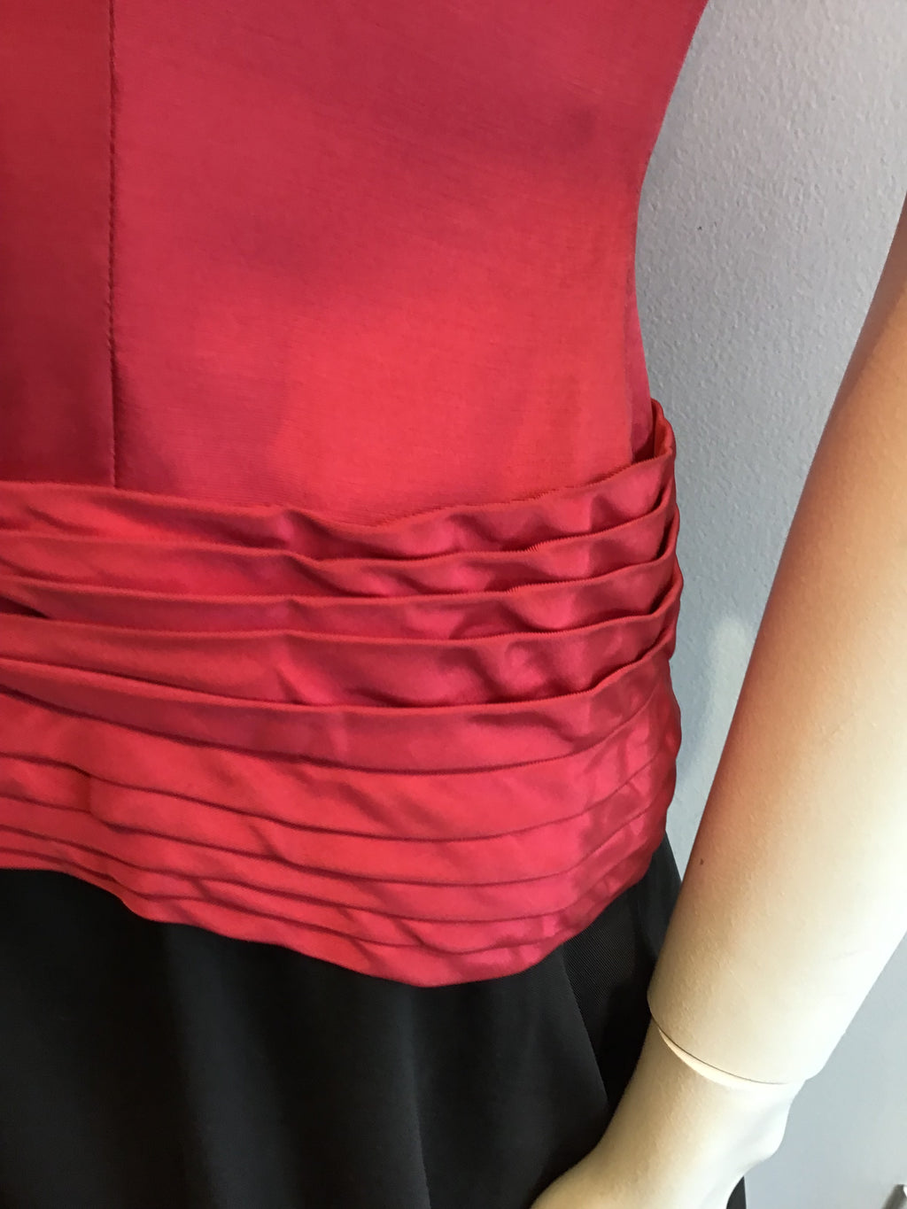1940’s Red and Black Rayon Evening gown Size 6
