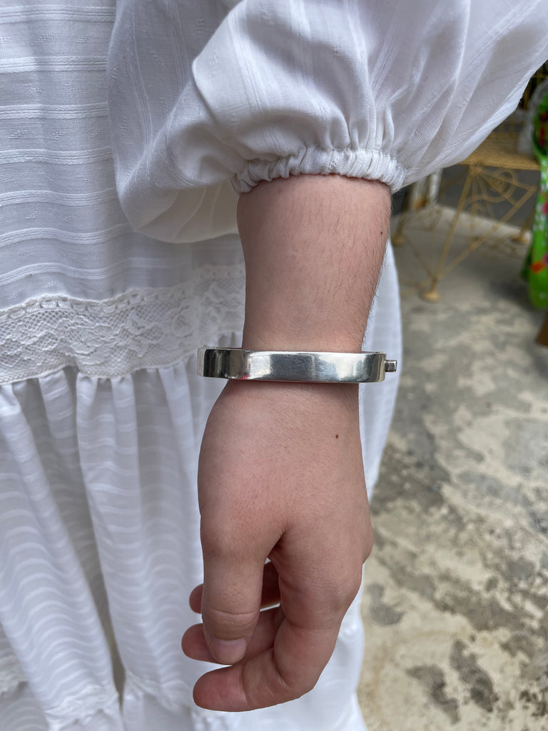 Sterling Mexican 1970s Bangle with Squared /rounded Edges
