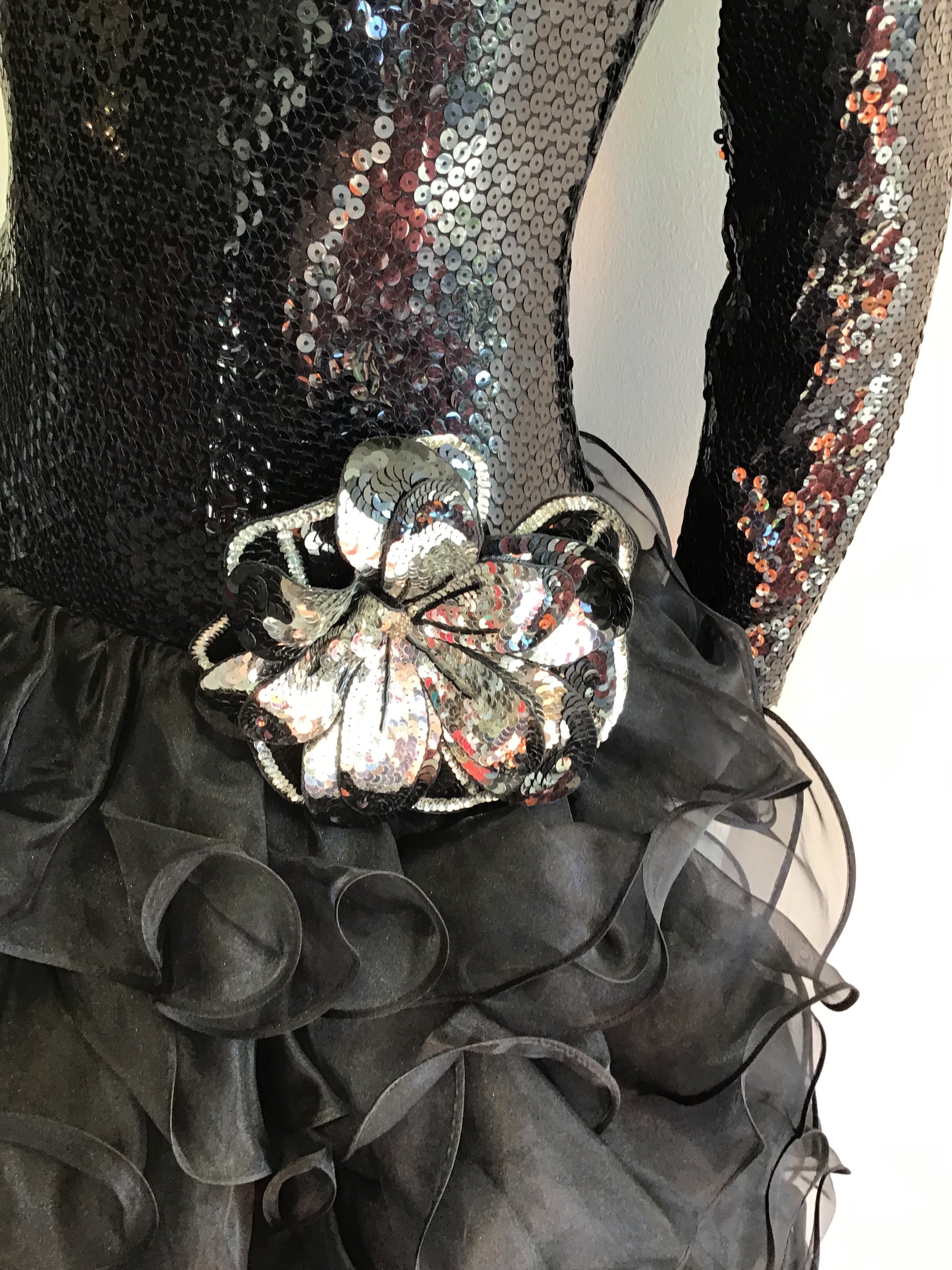1980’s Black Sequined and Crepe After Dark by Julie Duroché Size 4