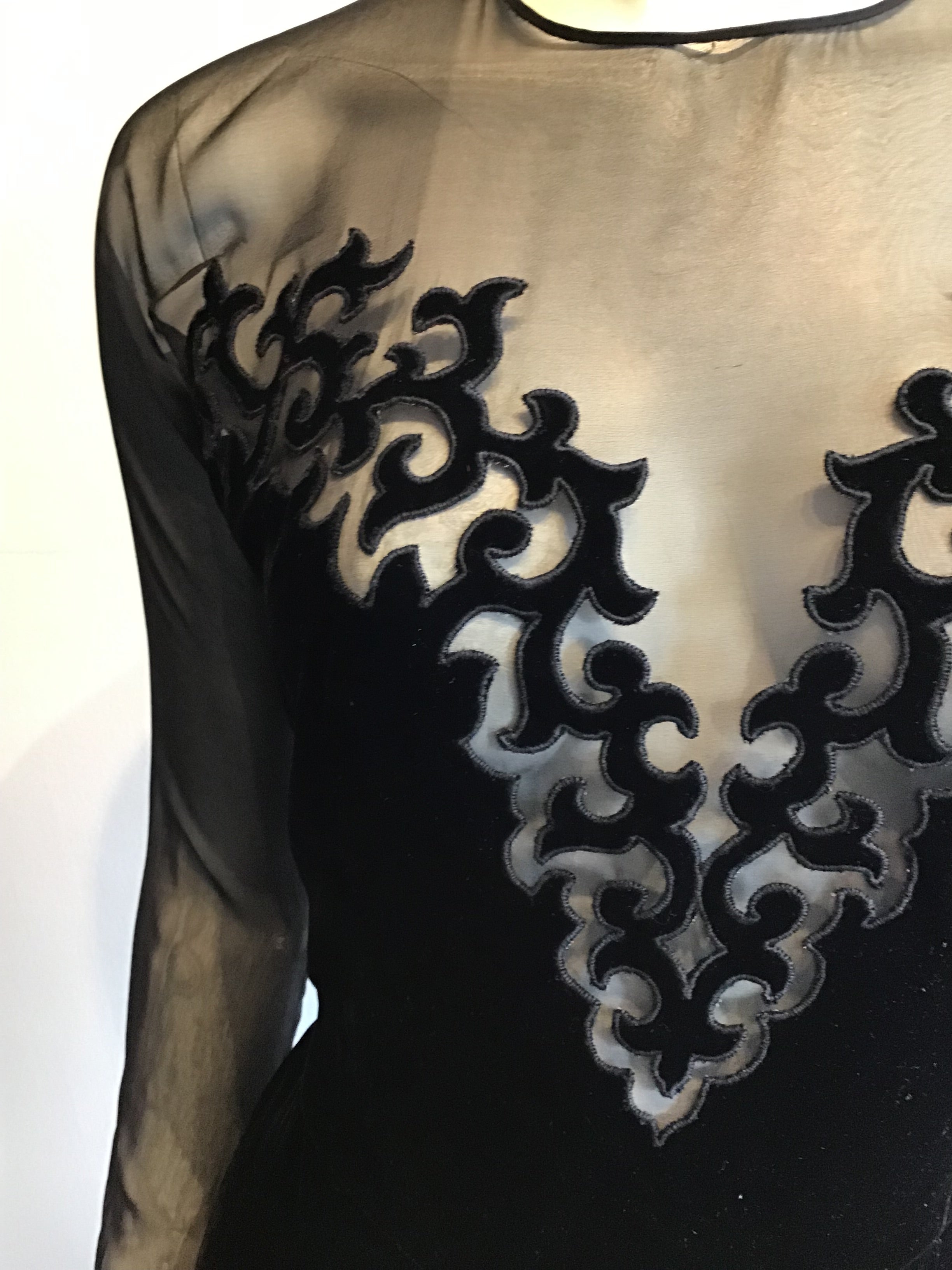 1990s Oscar de La Renta Silk Velvet and Chiffon Evening Gown Size 6
