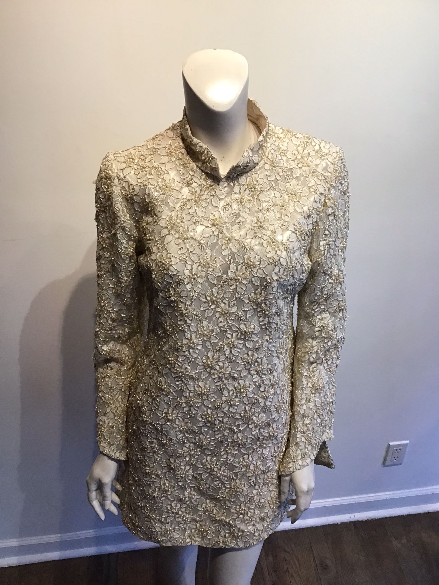 1960’s Crean and Gold Lace Mini Dress Size 10