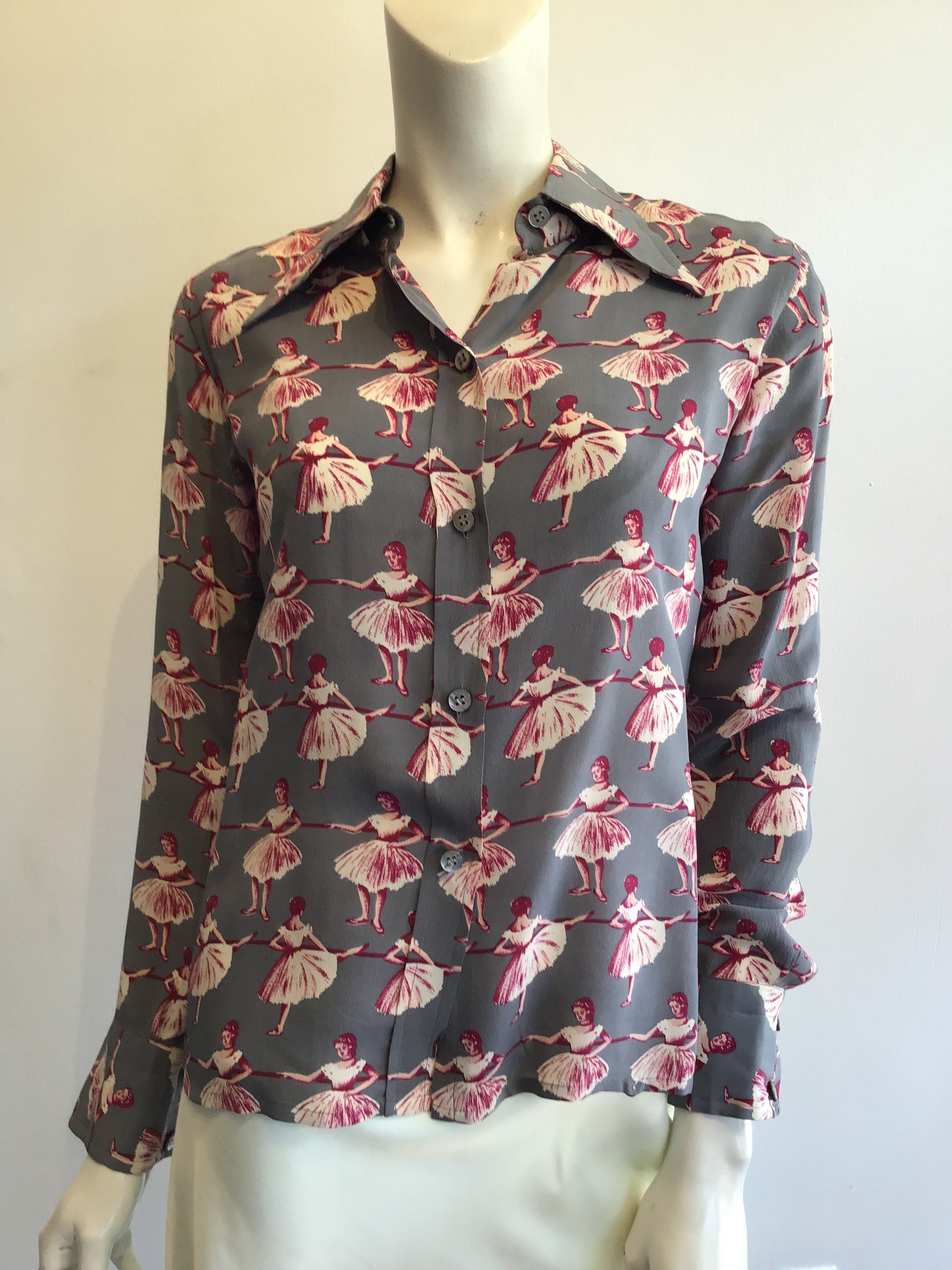 1970’s Valentino Gray Silk Blouse with Ballerinas Size 6
