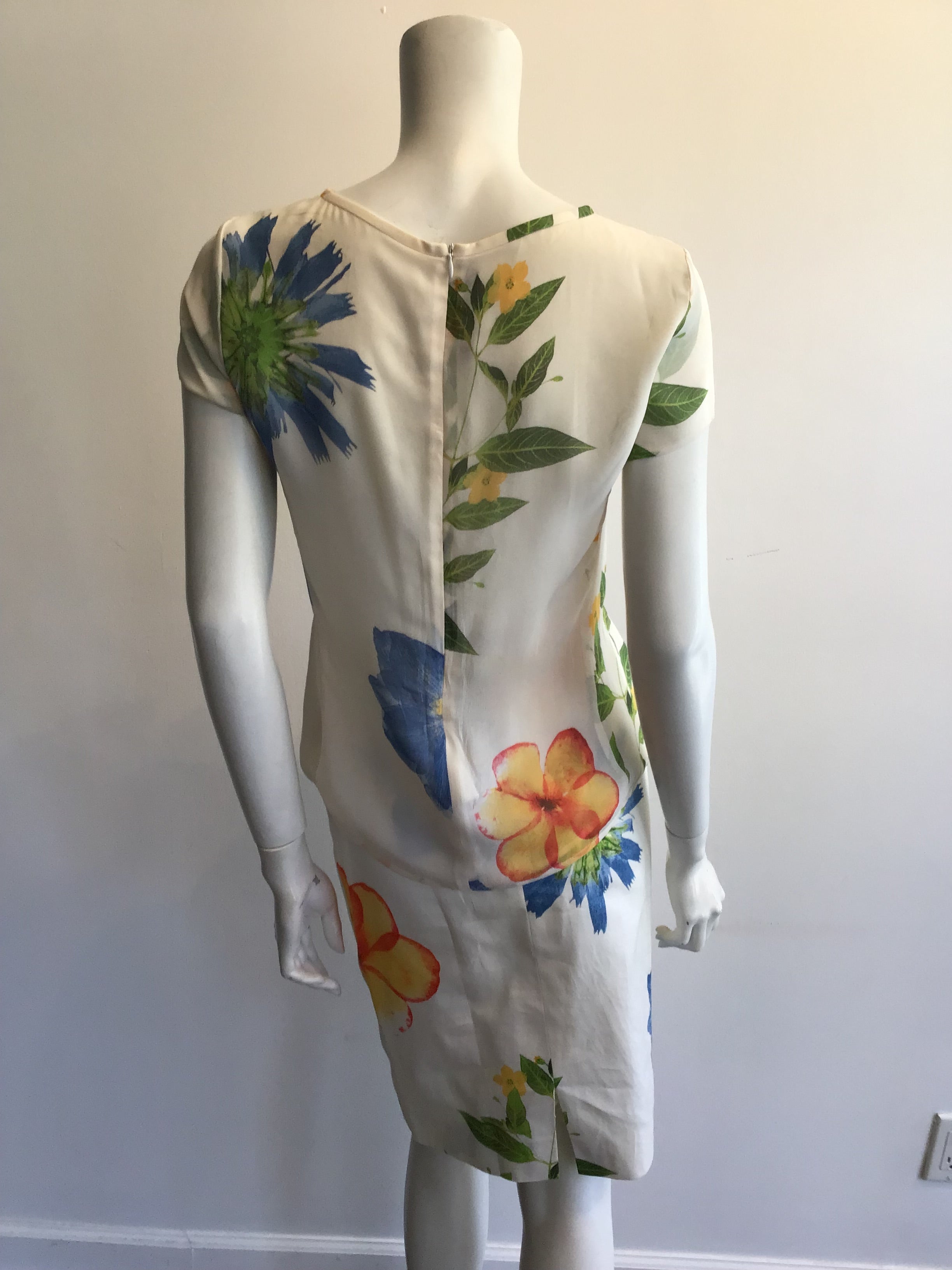 1990’s Louis Féraud 2 piece  Cream Floral Silk Ensemble Size 4