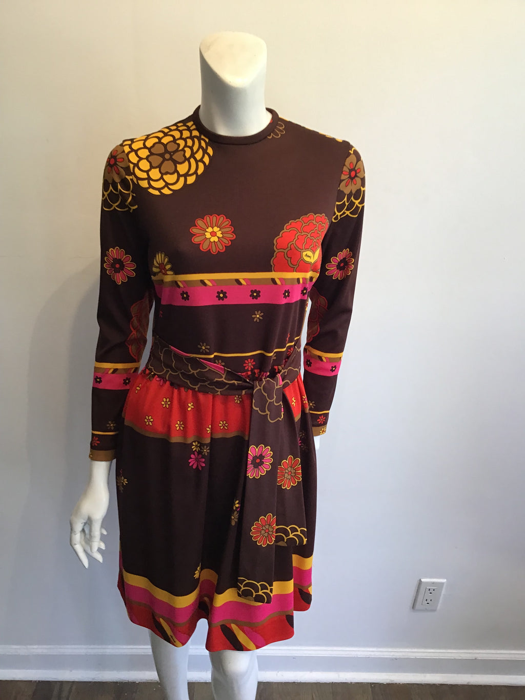 Artemis 1970s dress