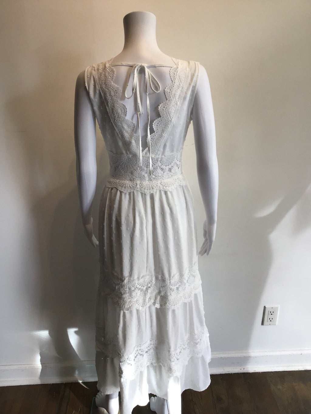 2000’s White Cotton and Lace Maxi Dress Size 8