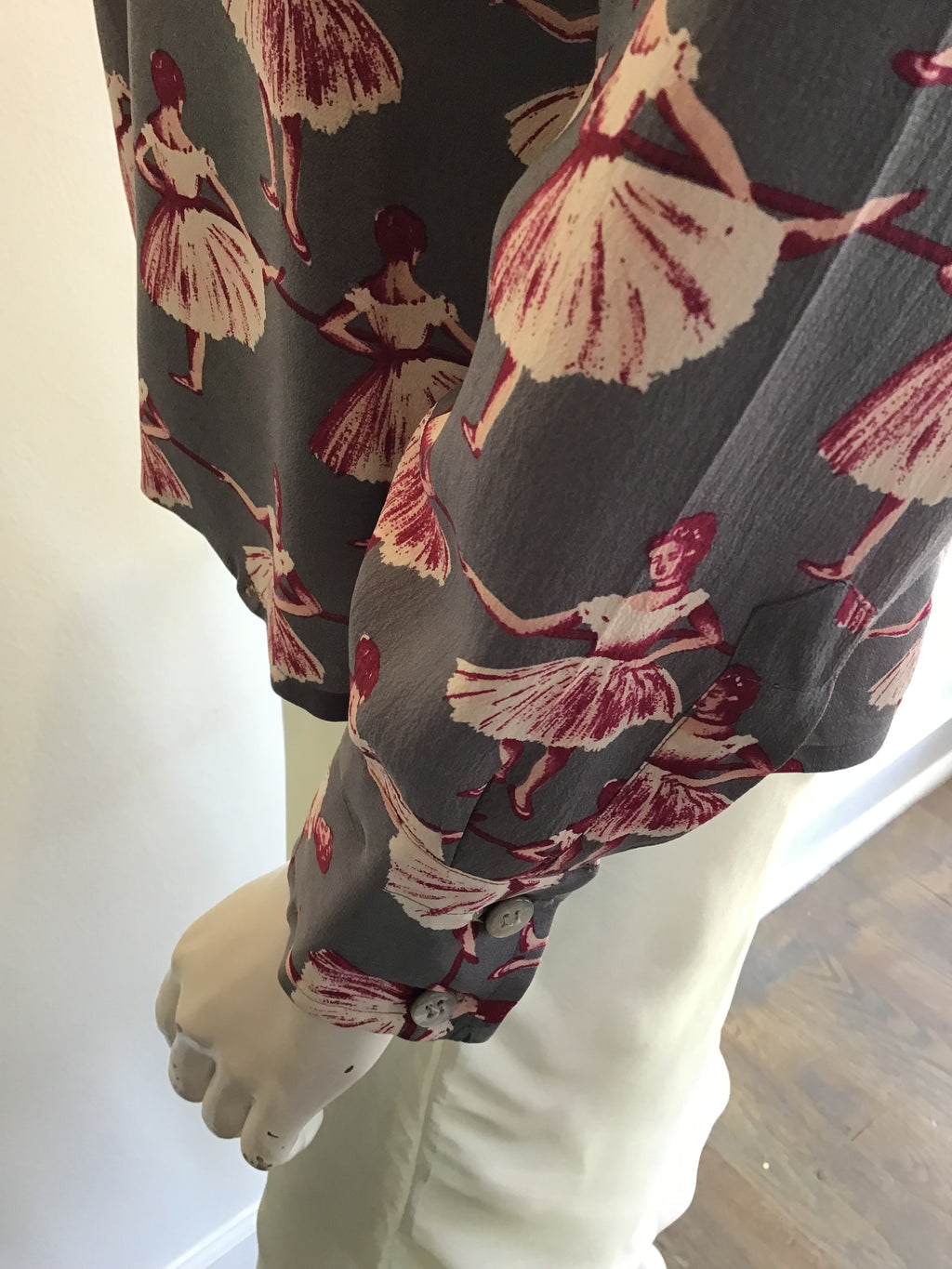 1970’s Valentino Gray Silk Blouse with Ballerinas Size 6