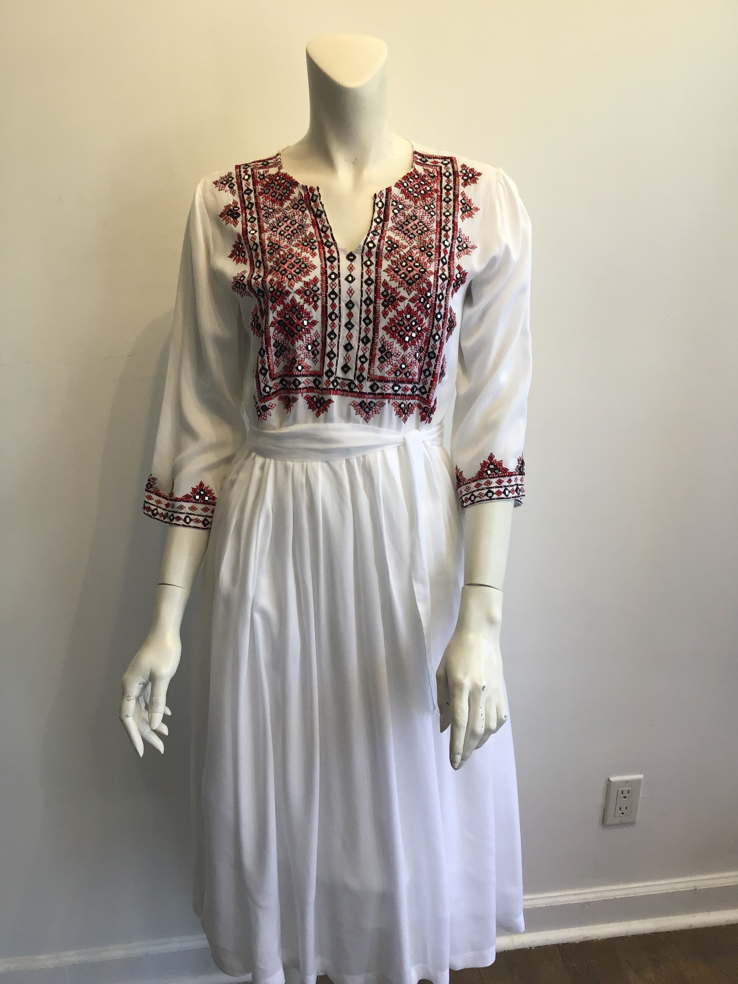 2000s Olivia Dar Cotton Embroidered White Dress Size 10
