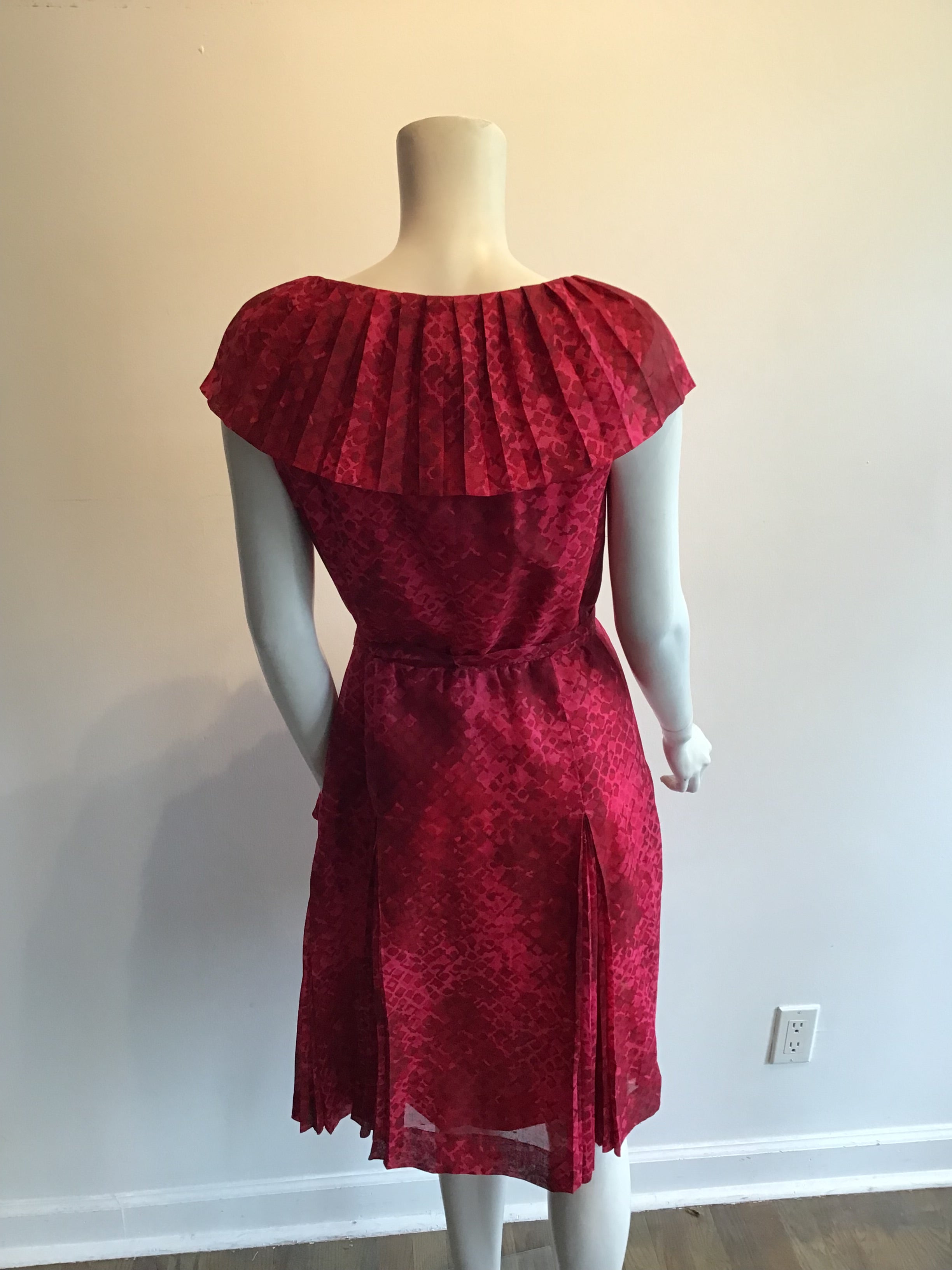 1960s Red and Pink Cotton Net Dress Size 8