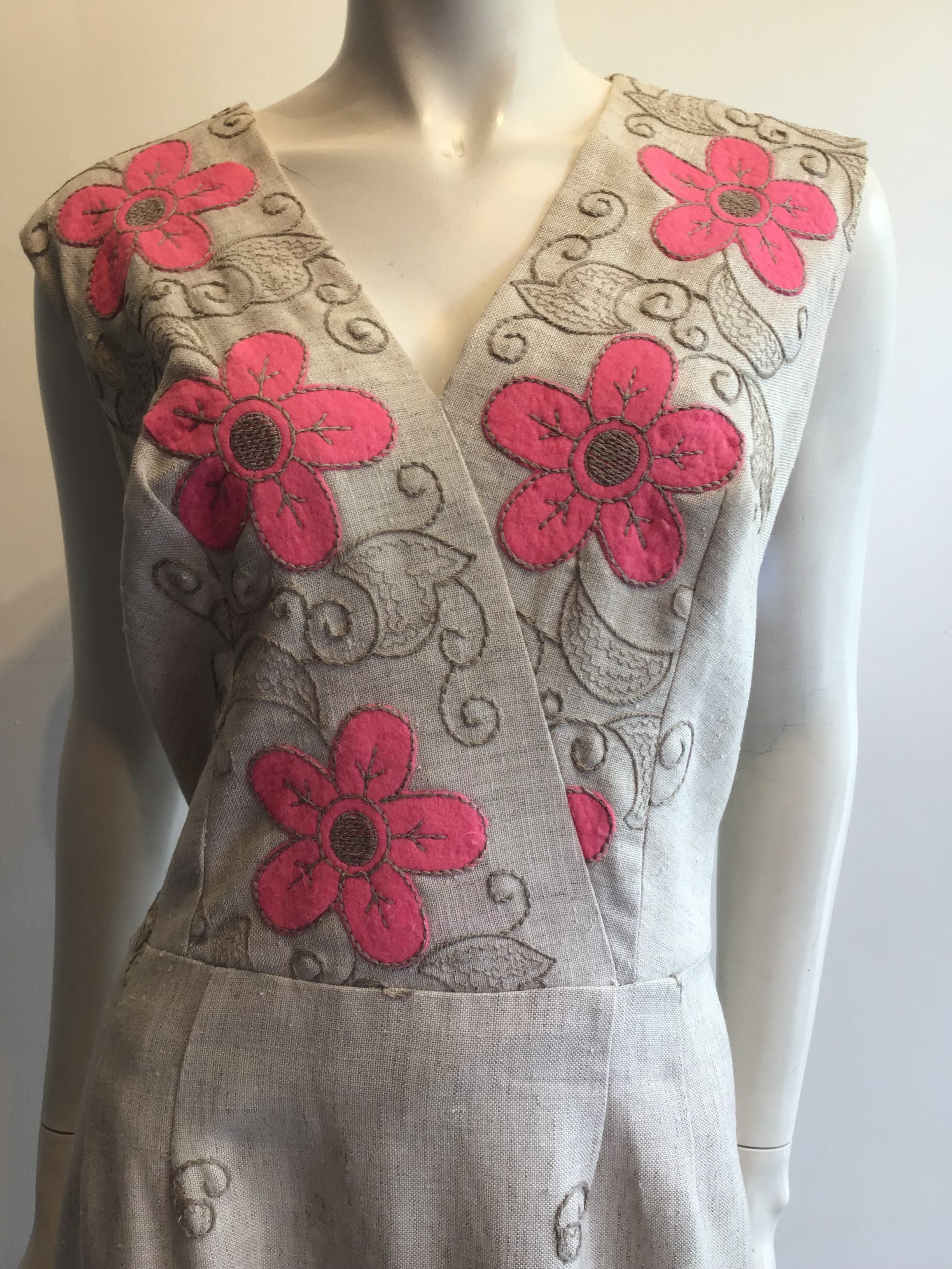 1960’s Cream and Pink Linen Maxi Dress Size 16