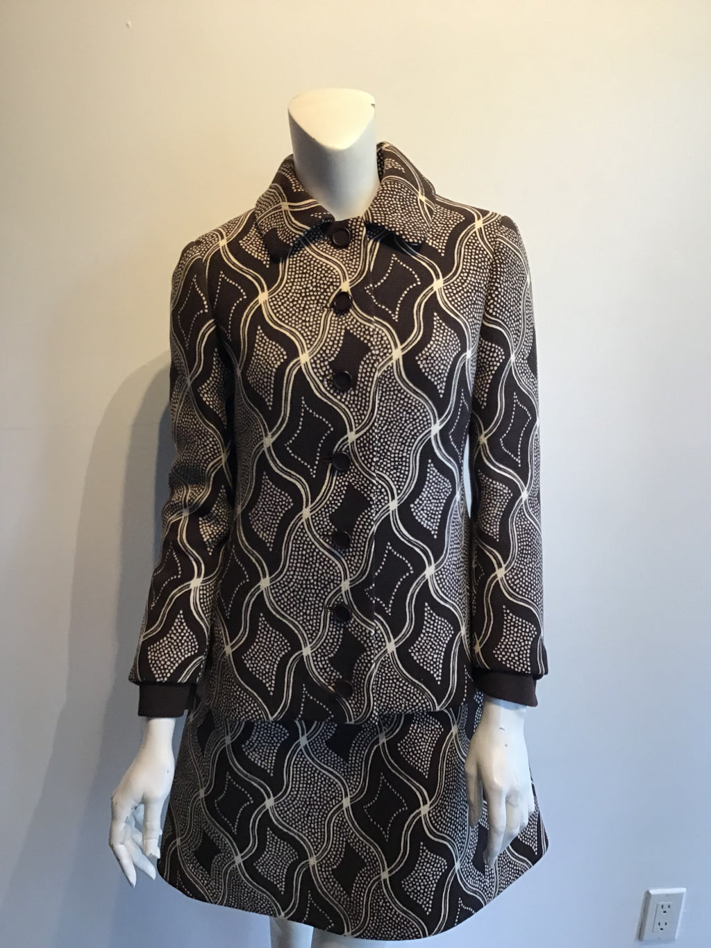1960s Wool/Wool Crepe Brown Printed Dress with Jacket and Scarf Size 8