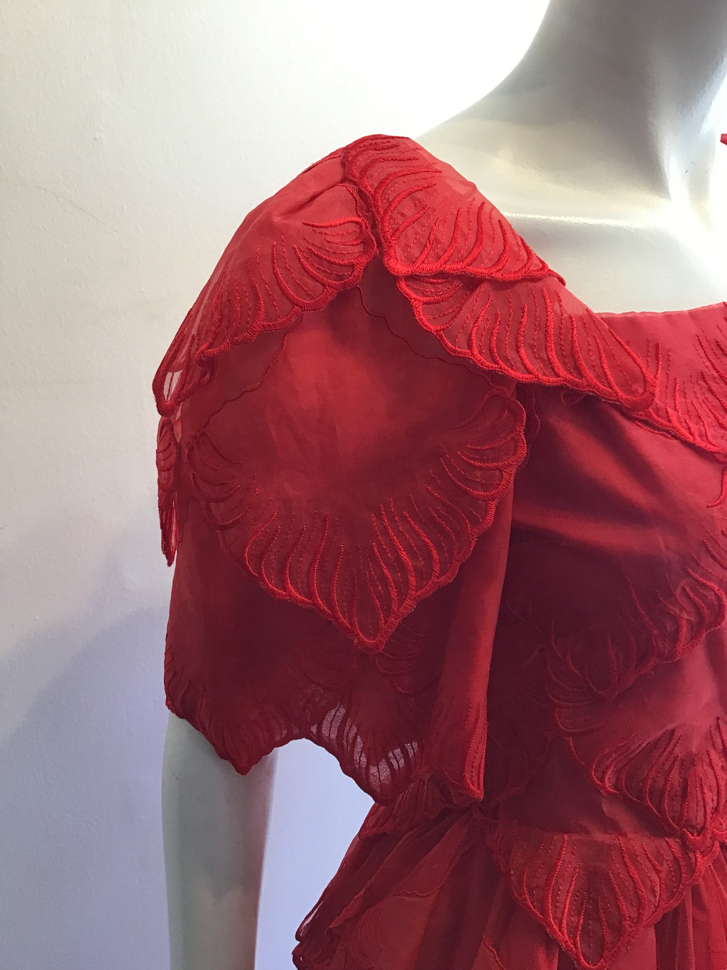 1980’s Alfred Bosand Red Crepe Cocktail Dress Size 6
