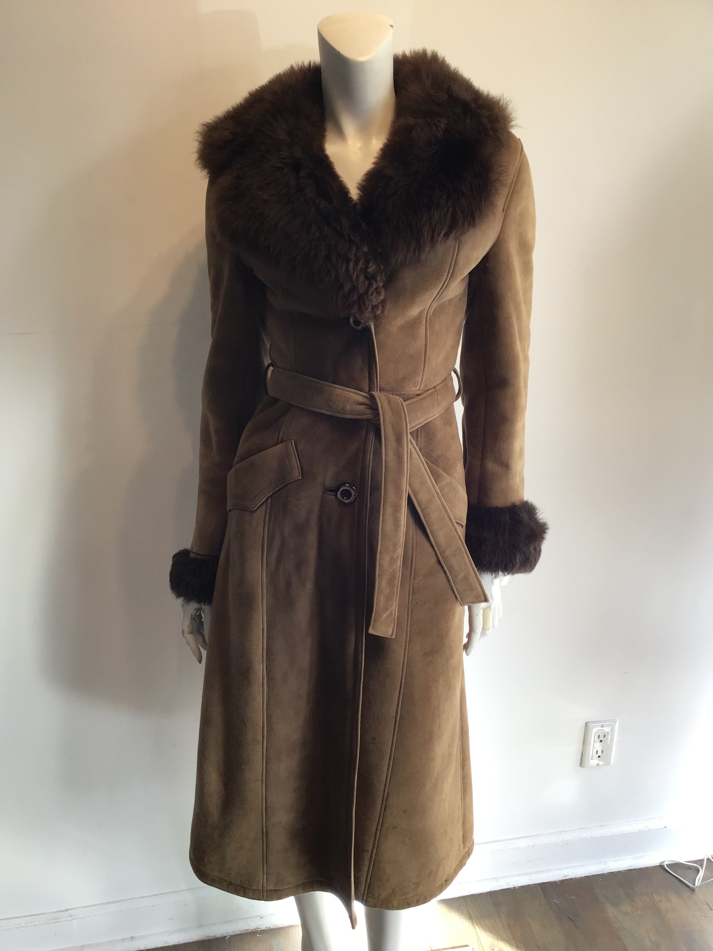 1970s Tan Suede Coat with Faux Fur Lining Size 6