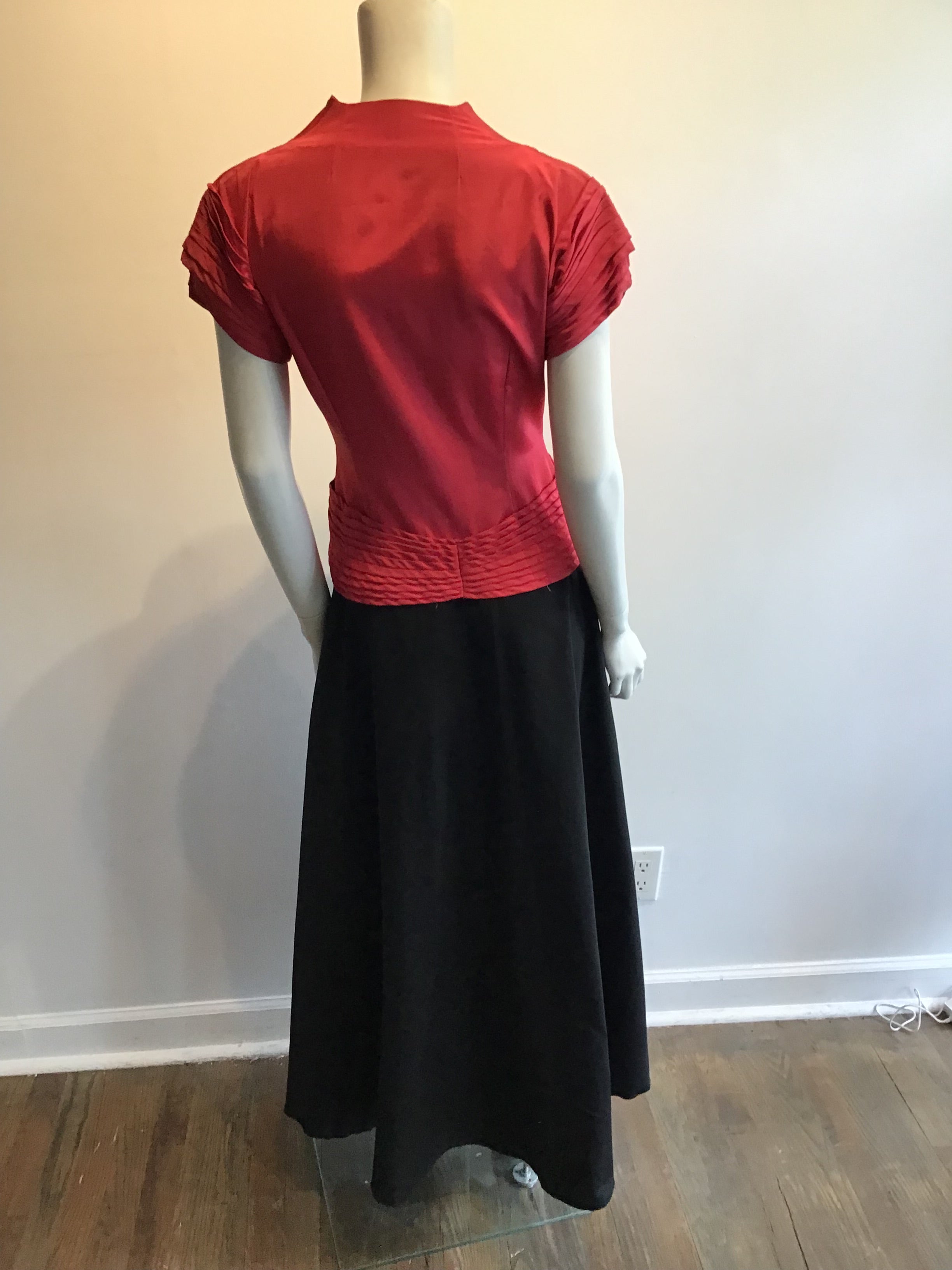 1940’s Red and Black Rayon Evening gown Size 6