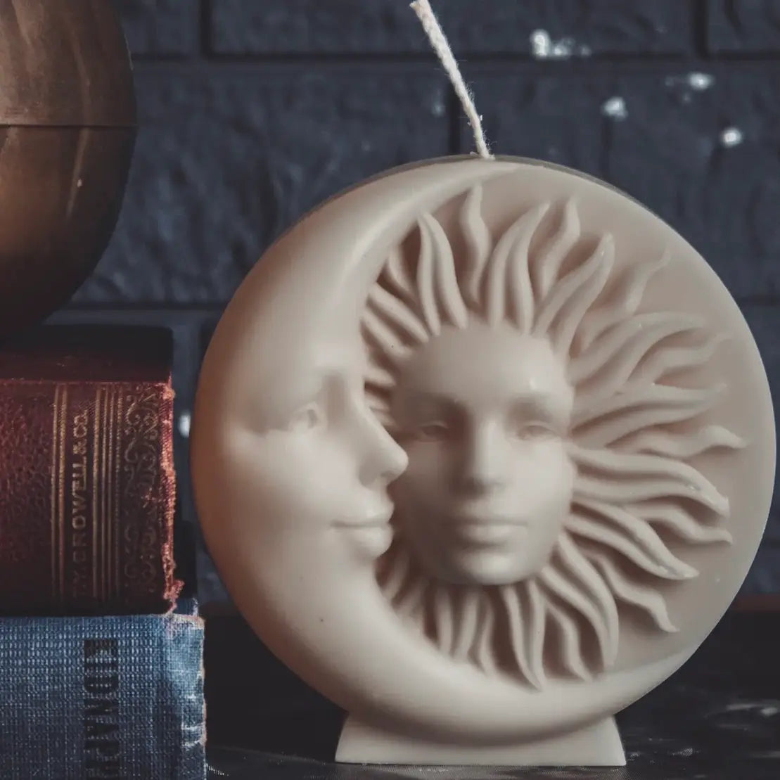 Sun & Moon Candle Pillar