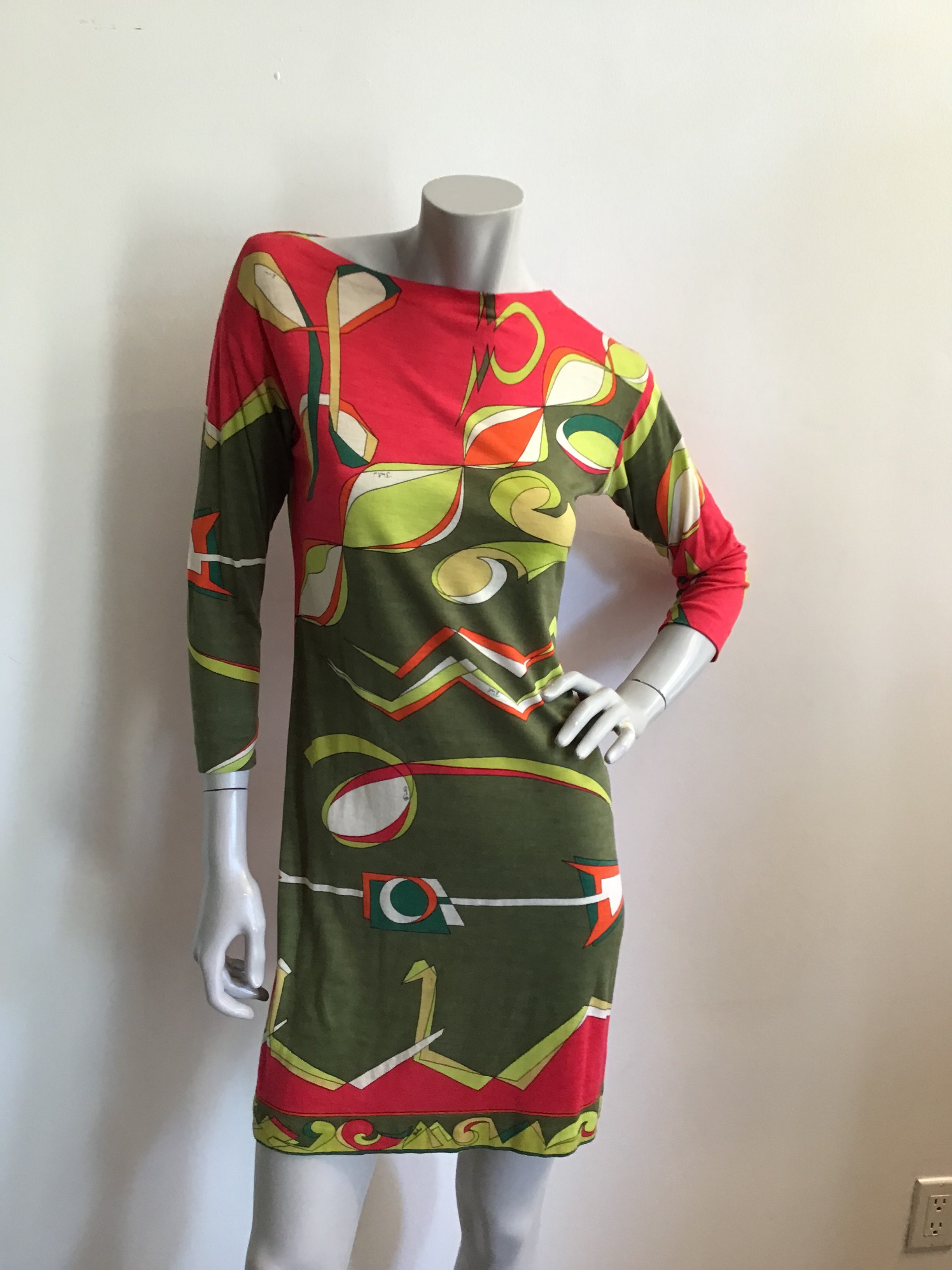 1960s Emilio Pucci Green and Red Cashmere/silk blend printed Shift Dre Sophia's Gallery 1960s Emilio Pucci Green and Red Cashmere/silk blend printed Shift Dre Sophia's Gallery