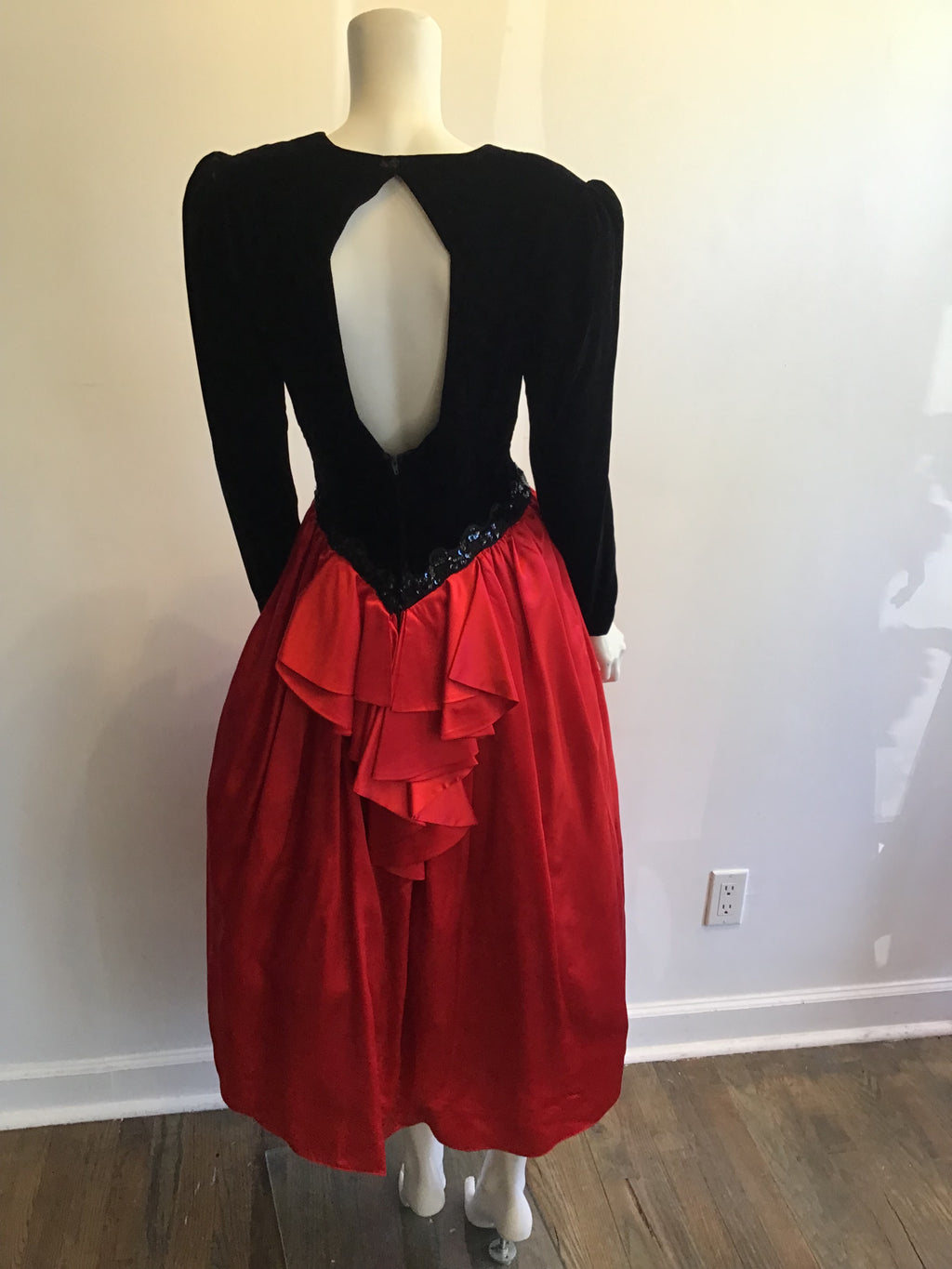 1980’s Silk Velvet Red and Black Evening Dress Size 8