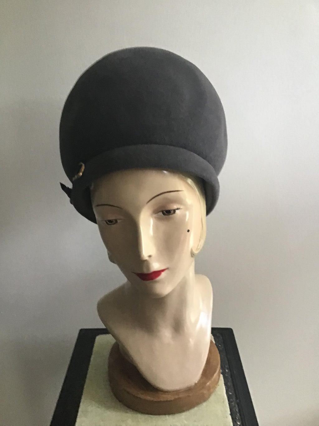 1960s Mr John Jr Gray Wool Hay