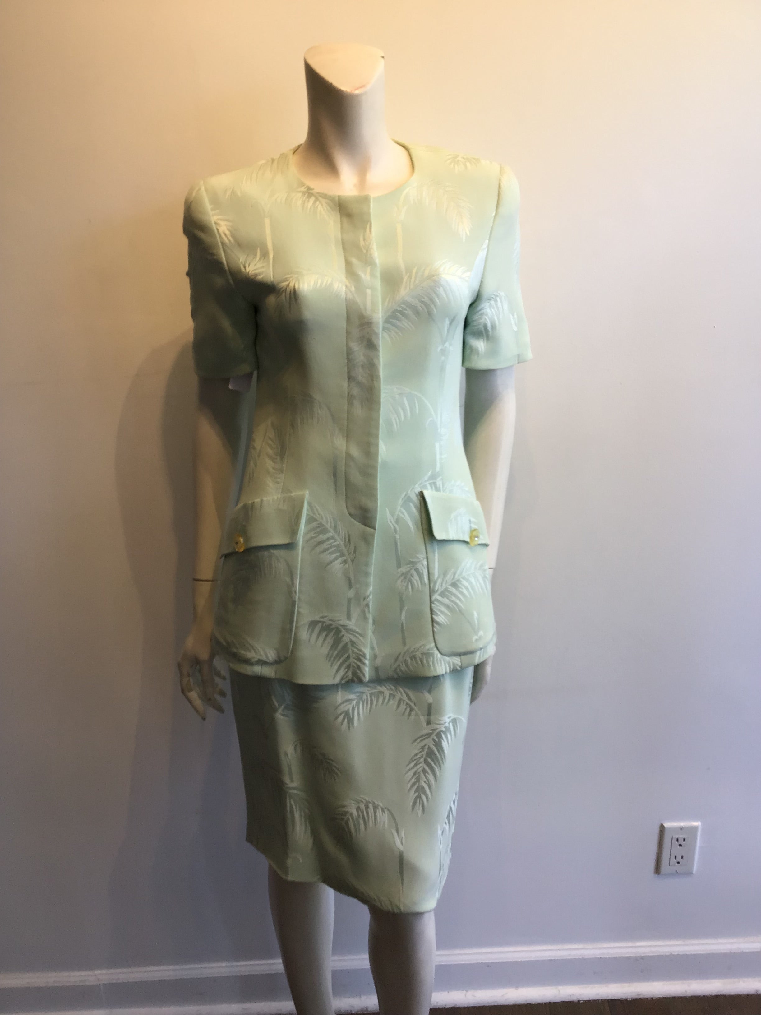 1980’s Mint Green Silk Louis Féraud  Size 4