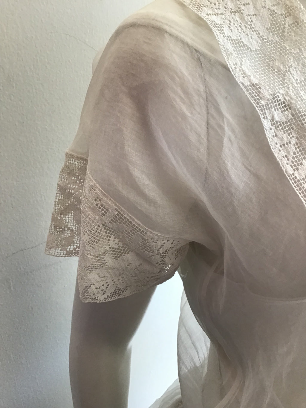 1918 White Cotton Lawn Dress Size 8