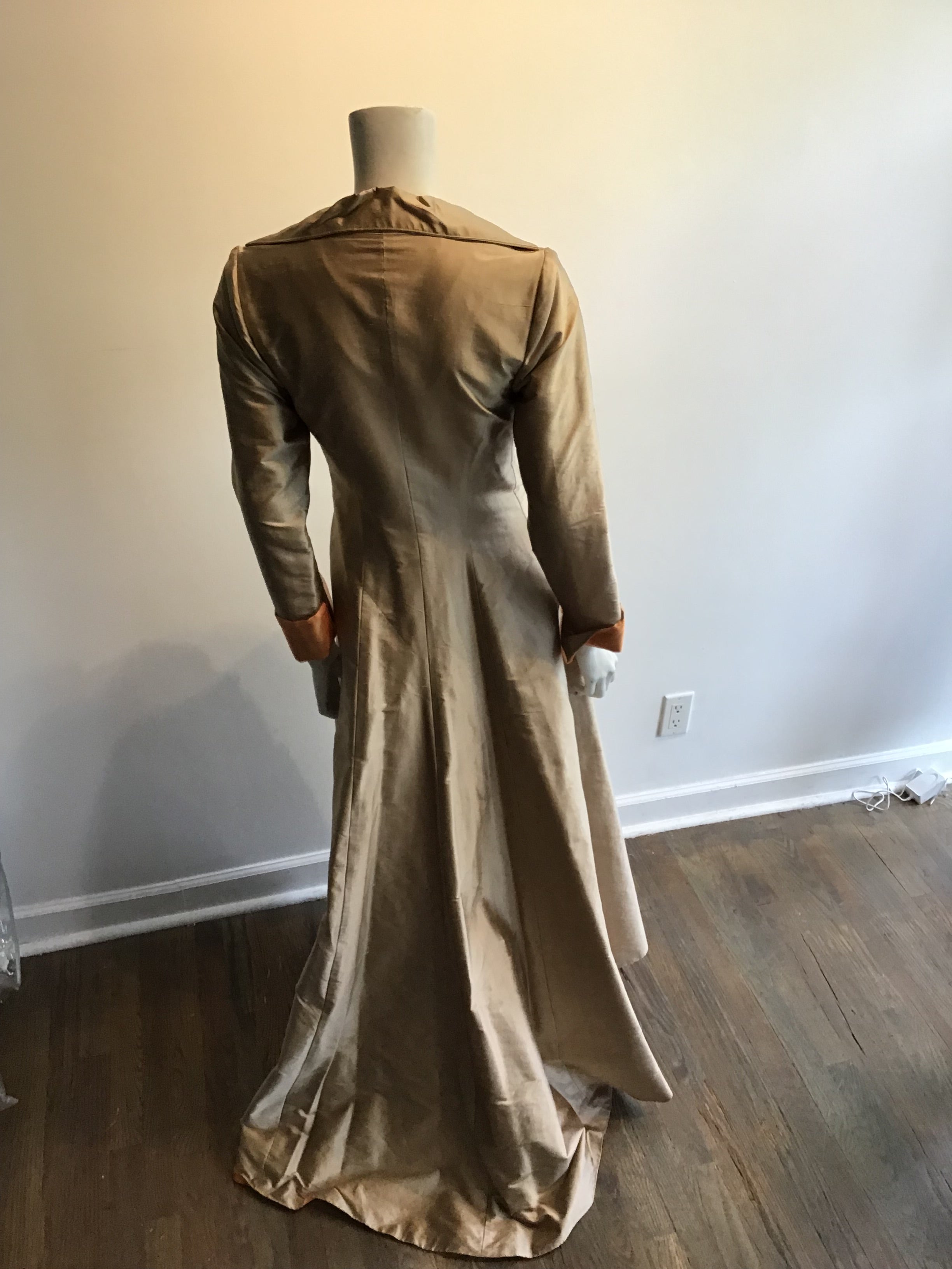 2000’s Silk 2 Piece Cream Bronze Wedding Dress Size 8