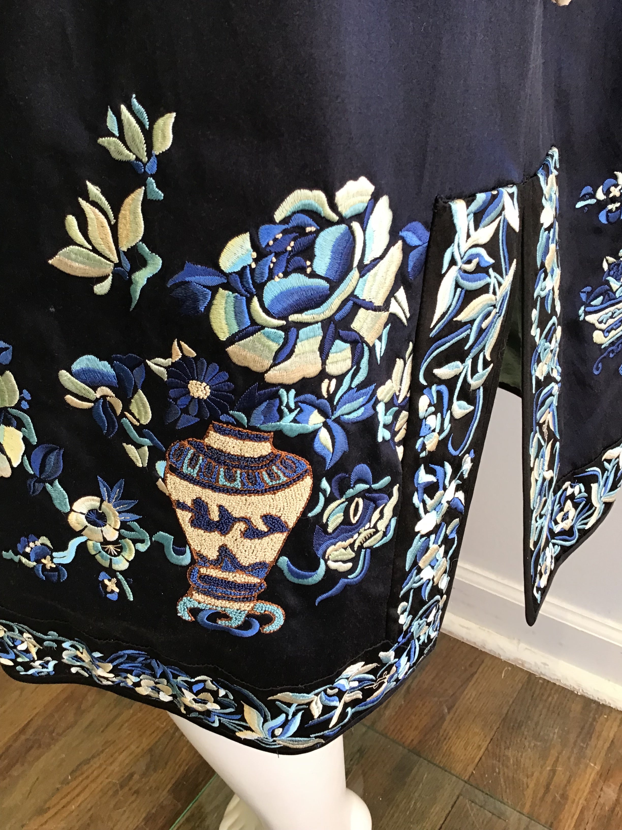 1990’s Ralph Lauren Embroidered Blue Silk Chinese Style Jacket Size 10