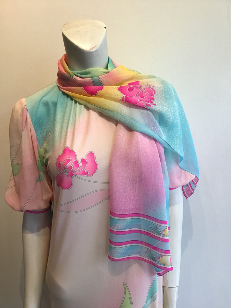 1970’s Silk Jersey Floral Printed Leonard of Paris. Dress with Scarf Size 8