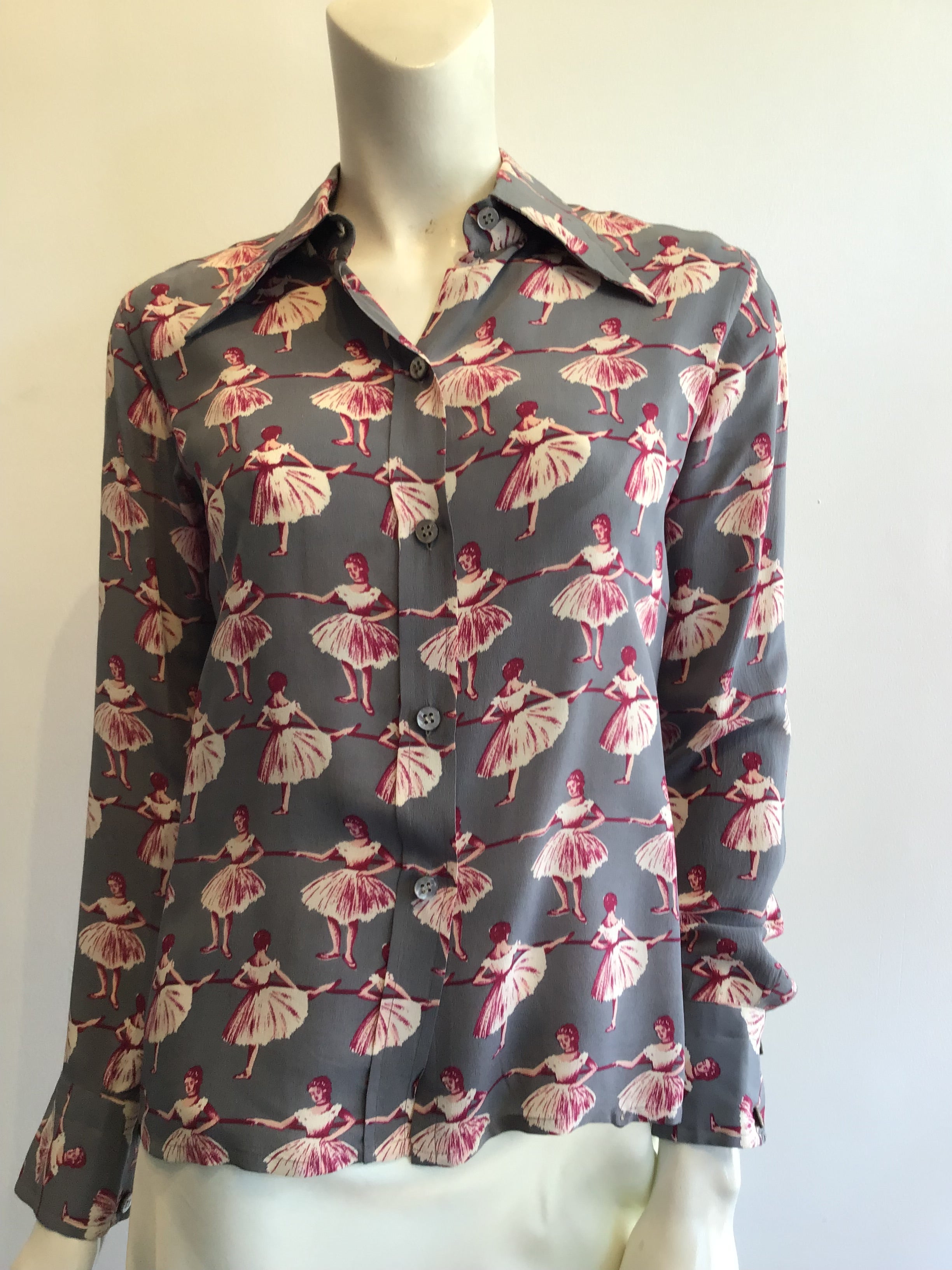 1970’s Valentino Gray Silk Blouse with Ballerinas Size 6