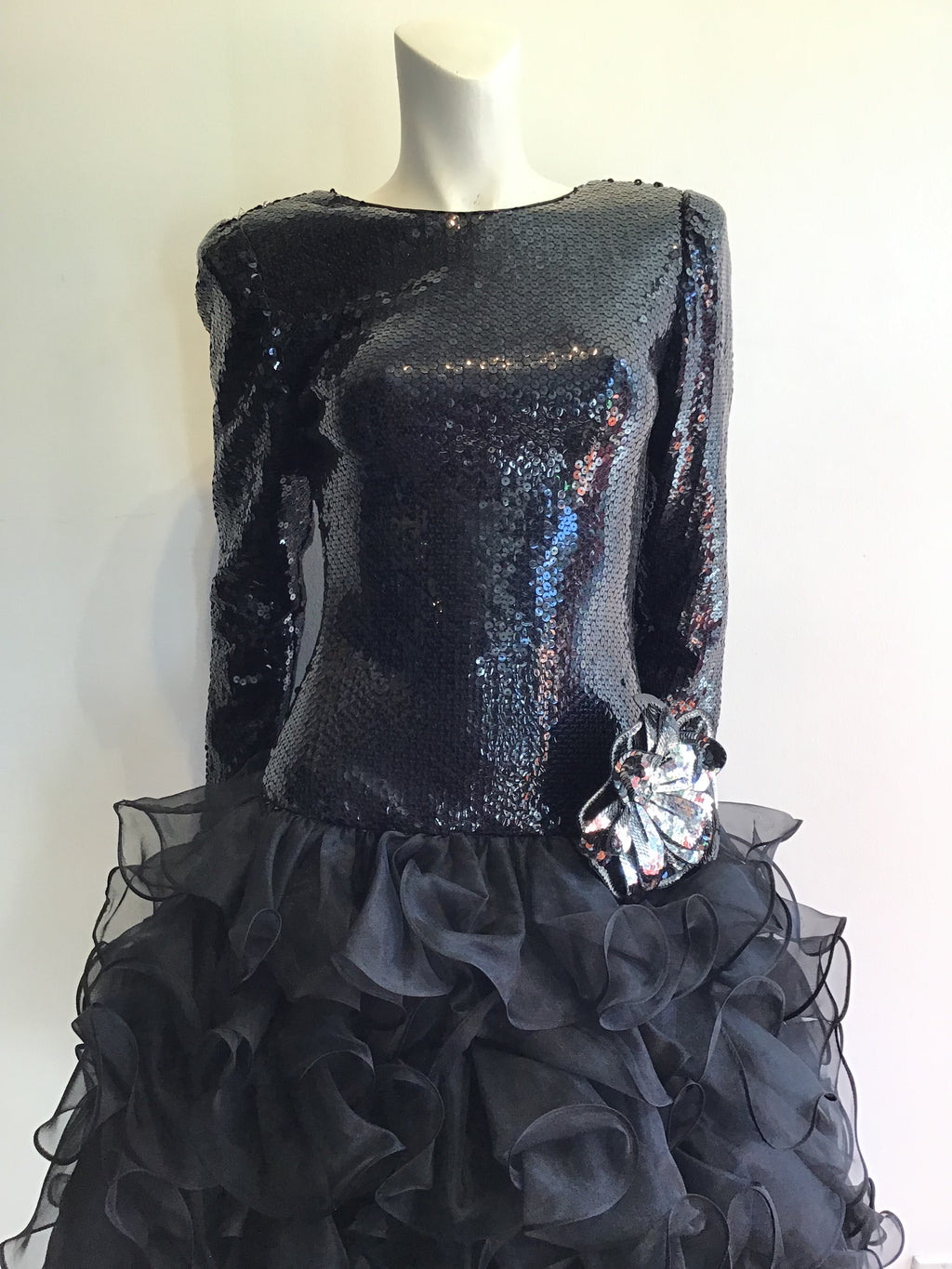 1980’s Black Sequined and Crepe After Dark by Julie Duroché Size 4