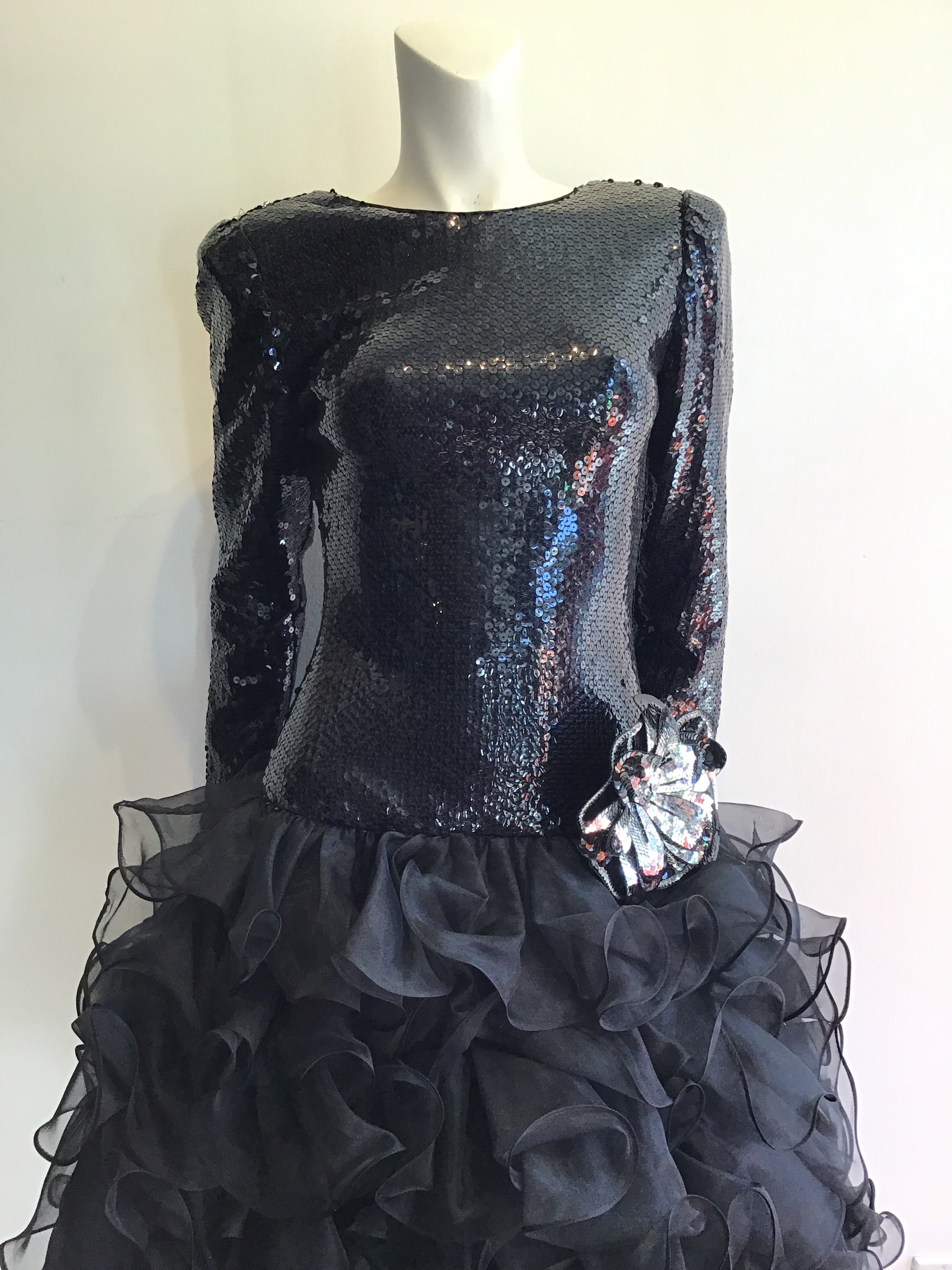 1980’s Black Sequined and Crepe After Dark by Julie Duroché Size 4