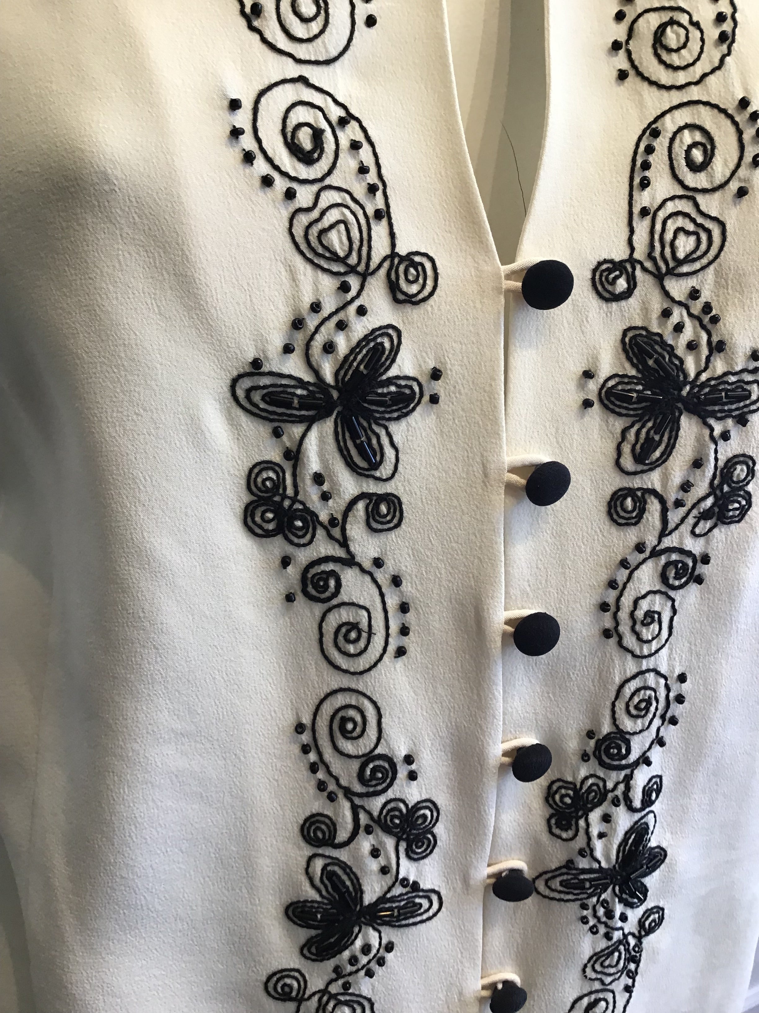 1990’s Silk Andrienne Vittadini Cream Blouse Size 4