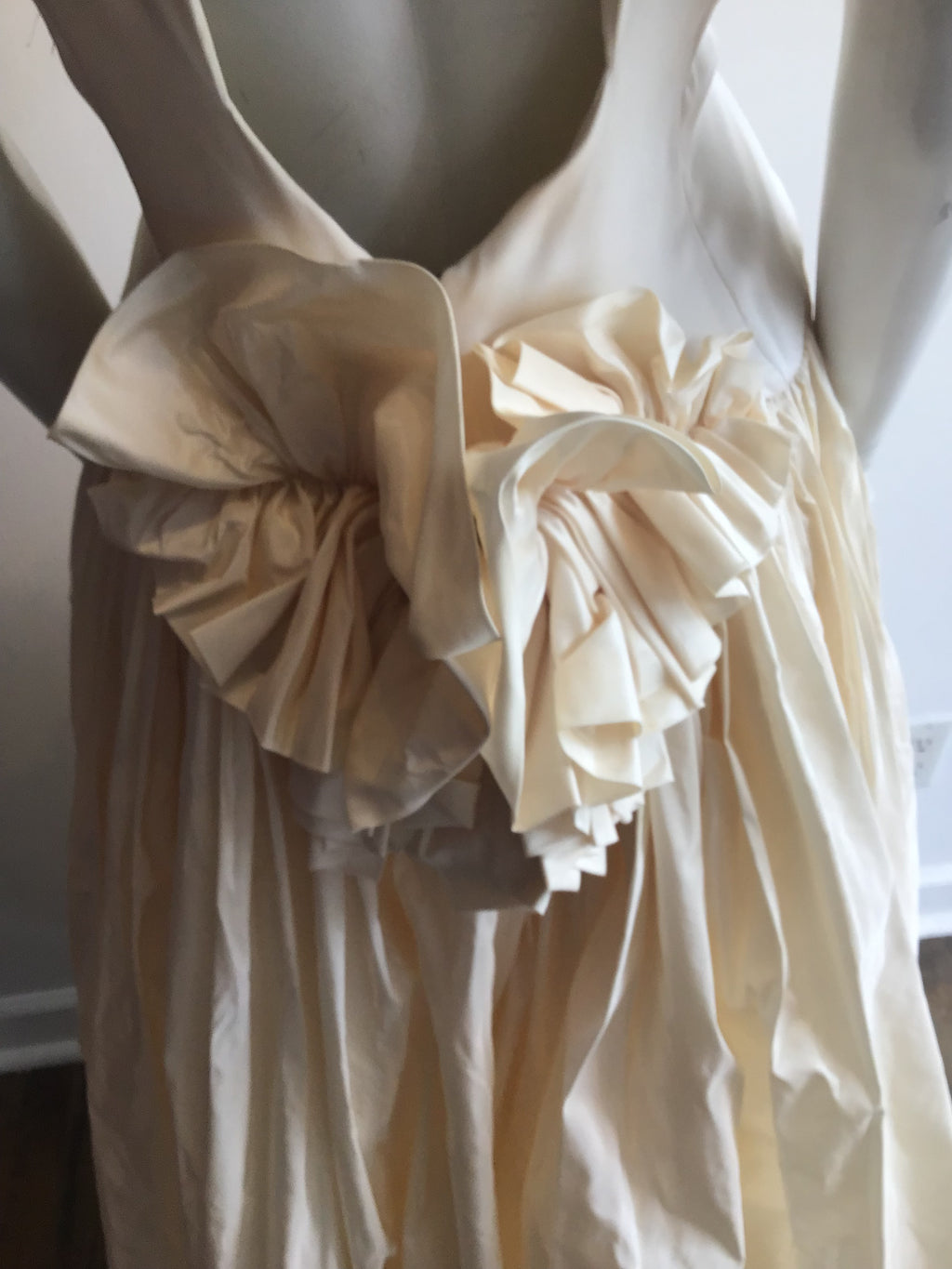 1980’s Cream Silk Taffeta Evening Gown Size 10