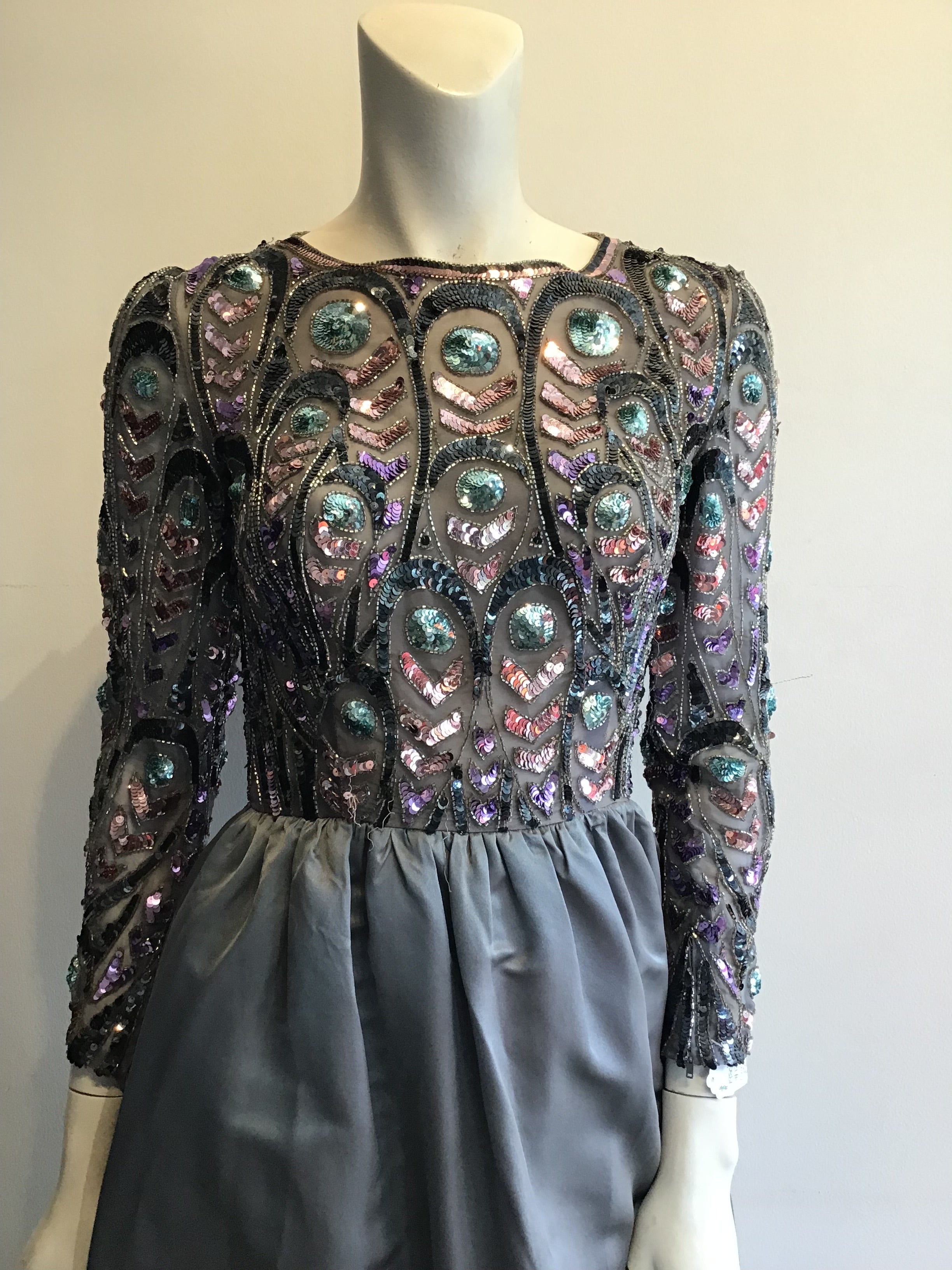 1970’s Silk Sequins Gray Victoria Royal LTD Evening Dress Size 4