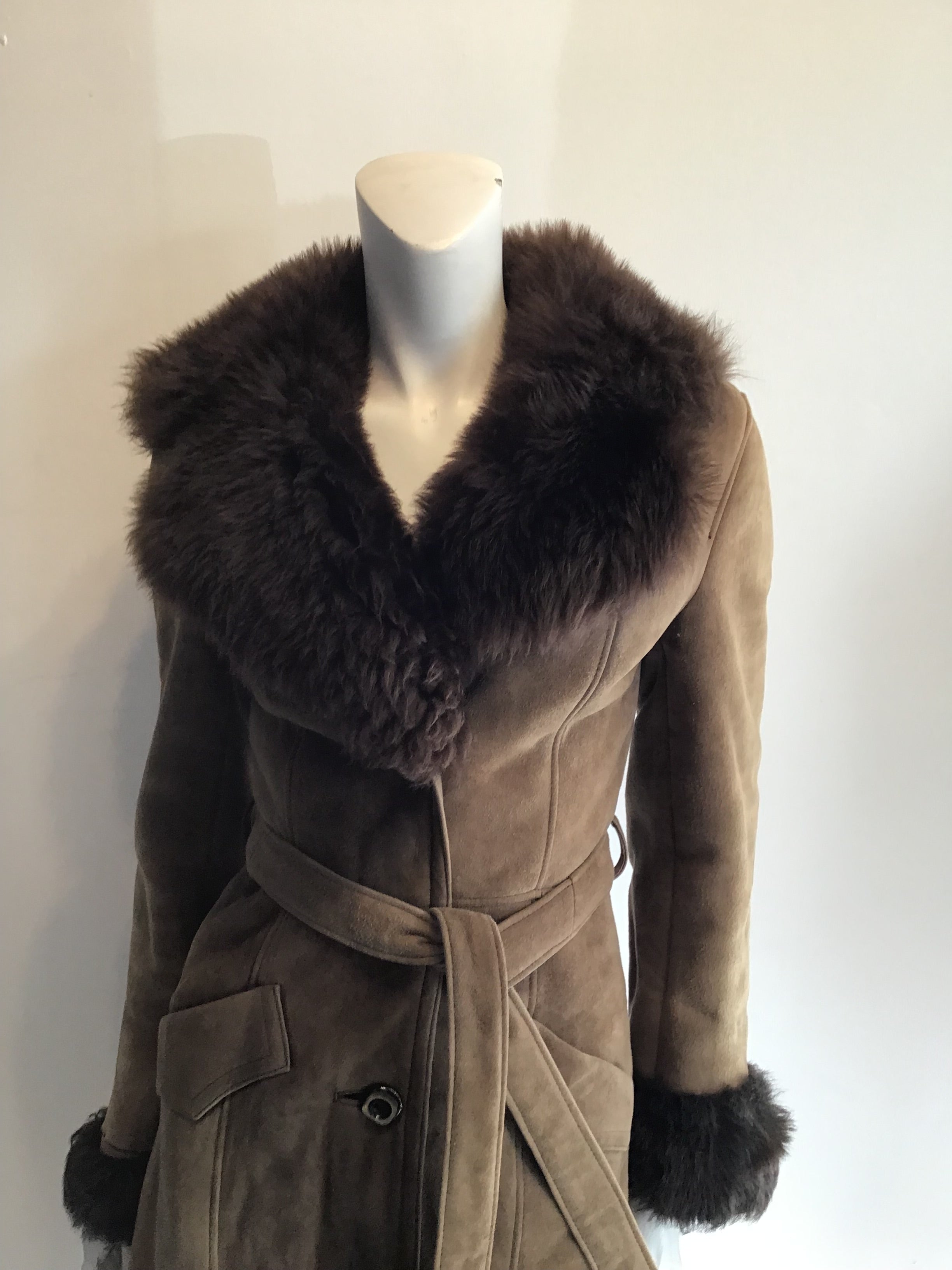 1970s Tan Suede Coat with Faux Fur Lining Size 6