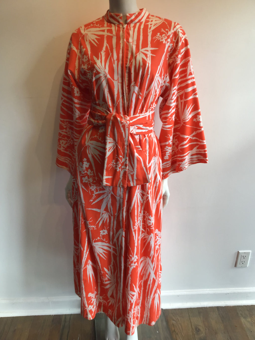 1960s Bergdorf Orange and White Caftan Size Up to 12